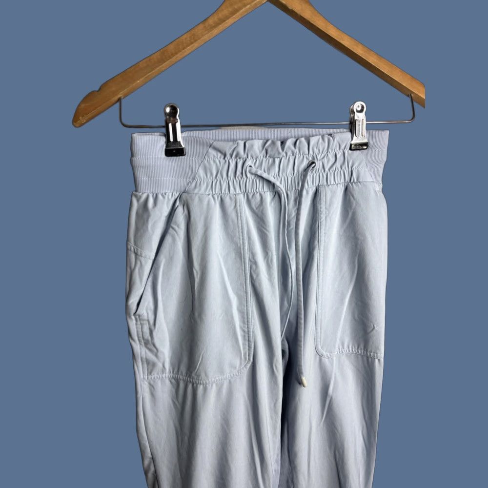 Lululemon Lululemon Womens 0 Blue Lightweight Jogger Pants Drawstring Pockets Tapered Waist Elastic Knit Side Panels Yoga Gym Running Casual Travel Size 25" / US 0 / IT 36 - 1 Thumbnail