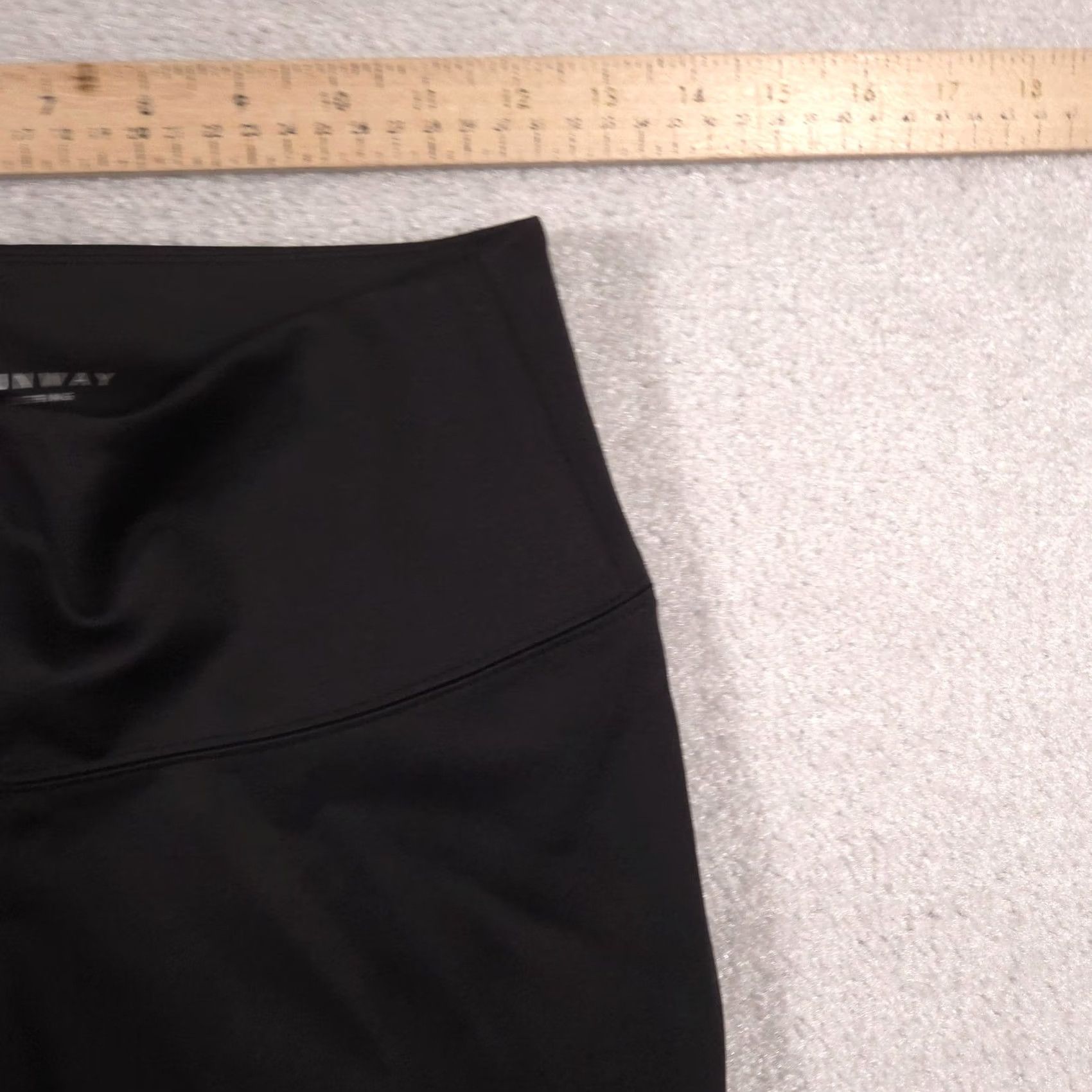 White House Black Market White House Black Market Leggings Womens 6 Black Runway High Rise Ankle Pants Size 28" / US 6 / IT 42 - 4 Thumbnail