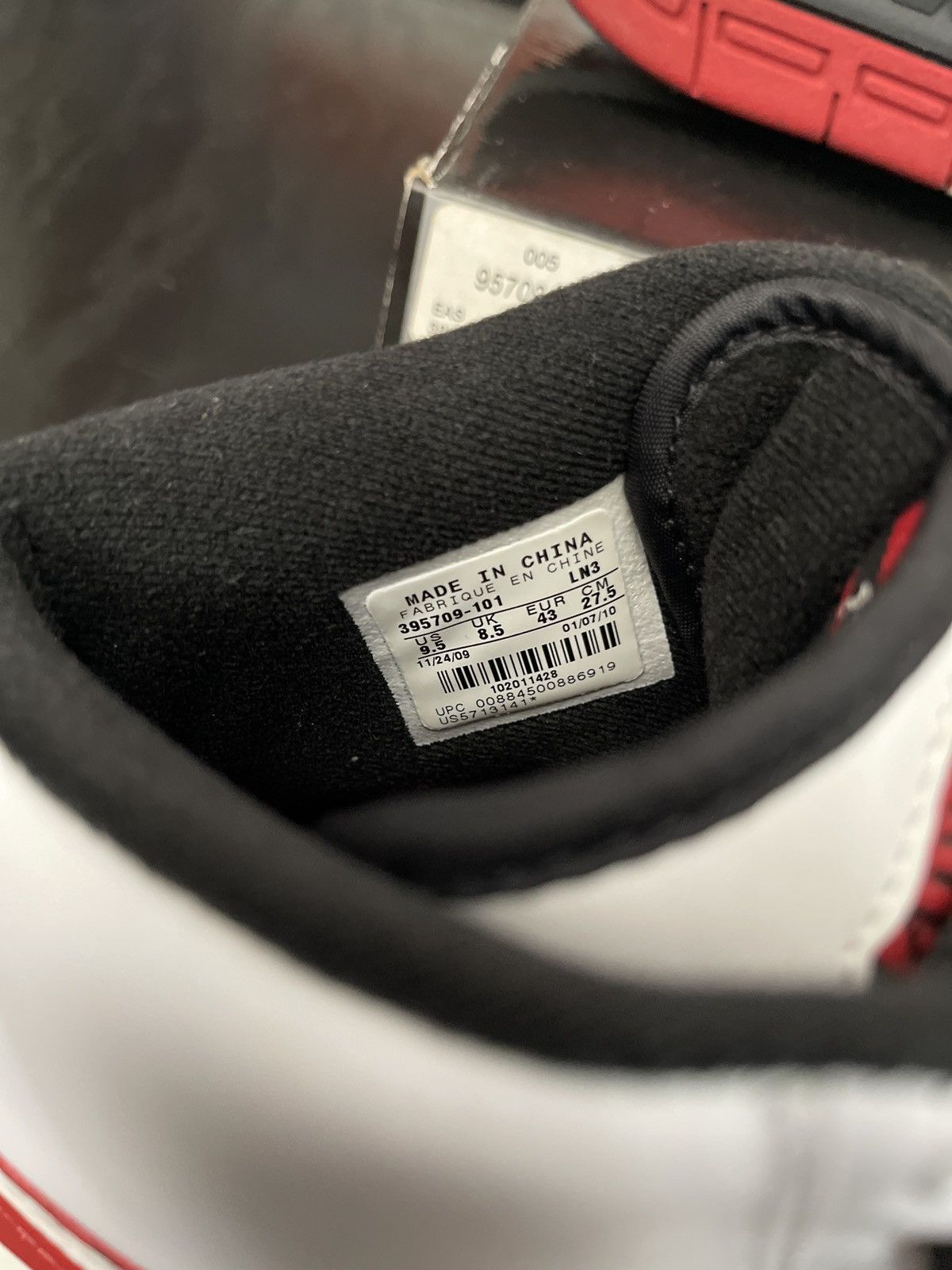 Jordan Brand Air Jordan 2 Chicago/QF 2010 Size US 9.5 / EU 42-43 - 6 Thumbnail