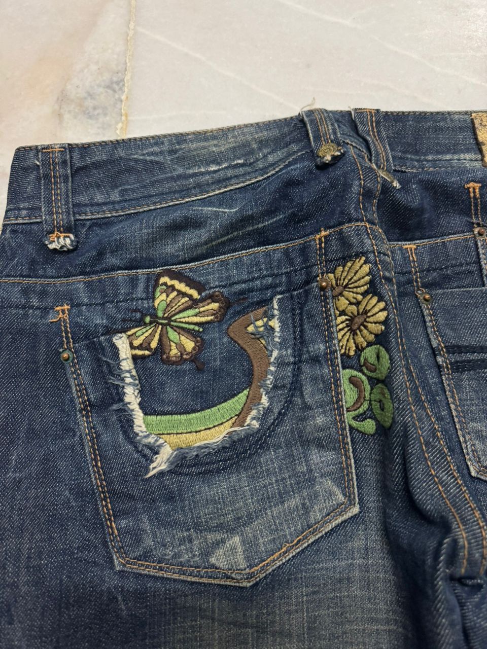 Japanese Brand 💥Insane Flared Red Pepper Butterfly Embroidery Mudwash Jeans Size US 30 / EU 46 - 17 Thumbnail