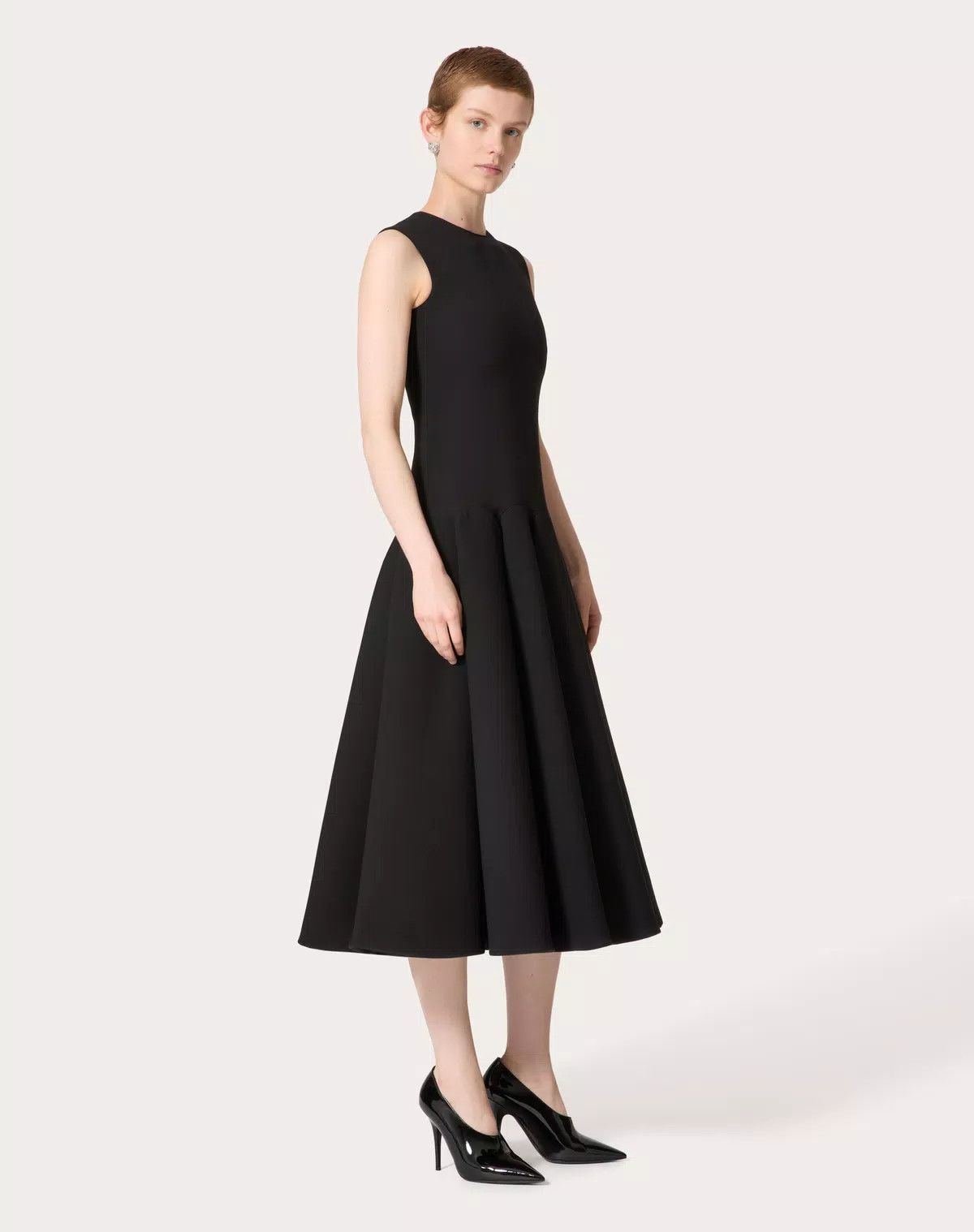 Valentino o1s1wg110426 Luxury Crepe Midi Dress in Black Size M / US 6-8 / IT 42-44 - 2 Thumbnail