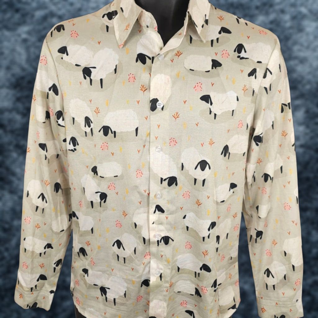Vintage Sheep Casual Shirt Mens Size Small Green All Over Print Farm Animals Shirt Mens Green Small Button-Up Collared Long Sleeve Animal Print Size US S / EU 44-46 / 1 - 1 Thumbnail