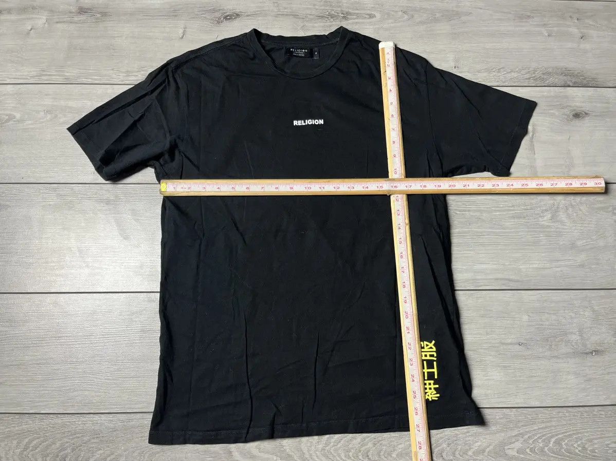 Japanese Brand Religion Tshirt london Tokyo reverse size Medium Size US M / EU 48-50 / 2 - 5 Thumbnail