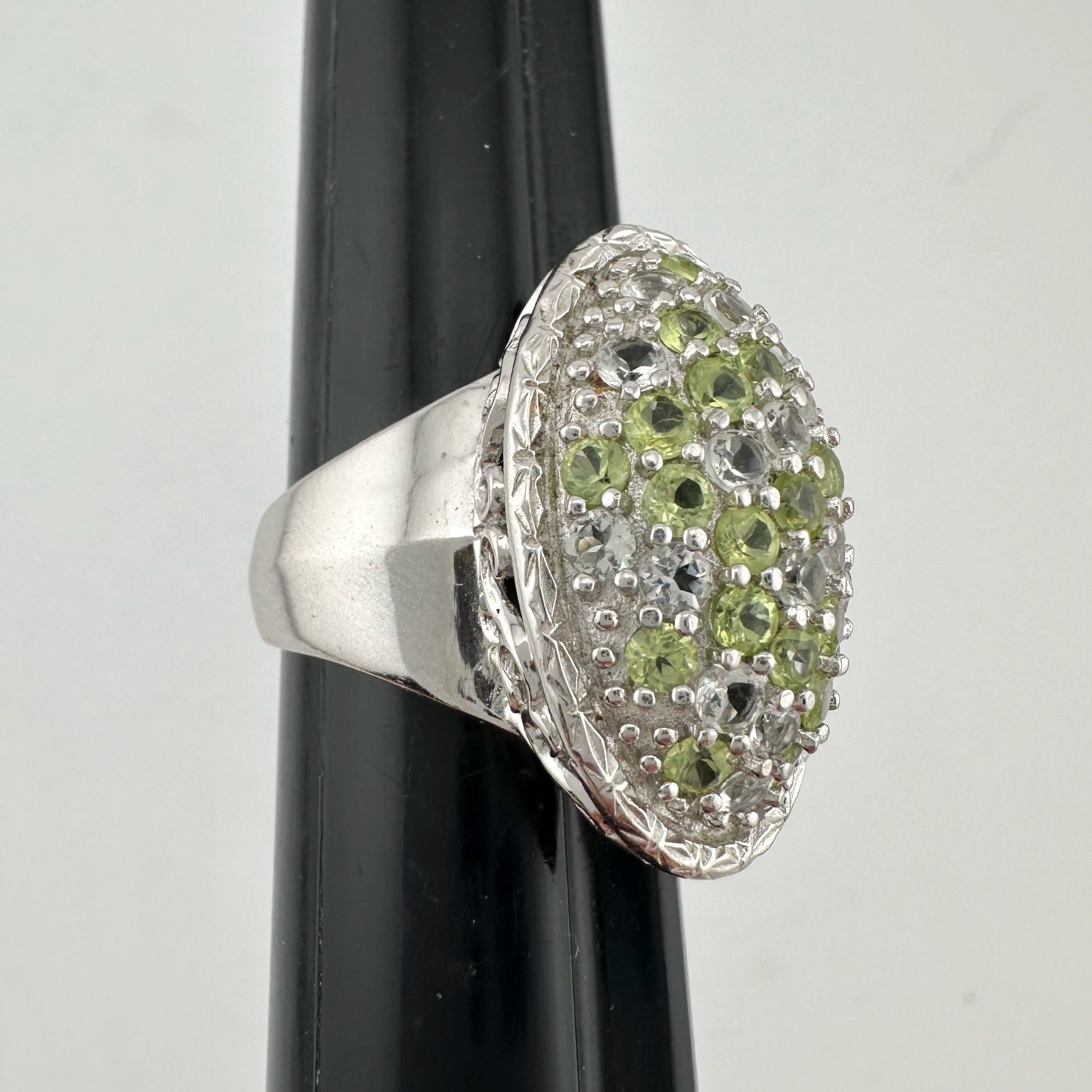 Other 3 Carat Large and Beautiful Peridot Pave' Ring Size 7 Size ONE SIZE - 13 Thumbnail