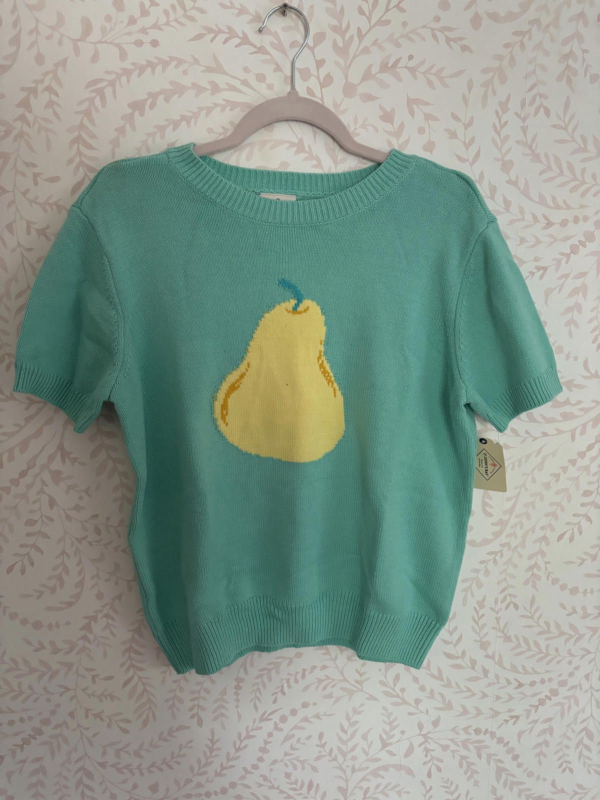 St. Johns Bay NWT Women's Knit Sweater with Pear Design - Size M Size M / US 6-8 / IT 42-44 - 1 Thumbnail