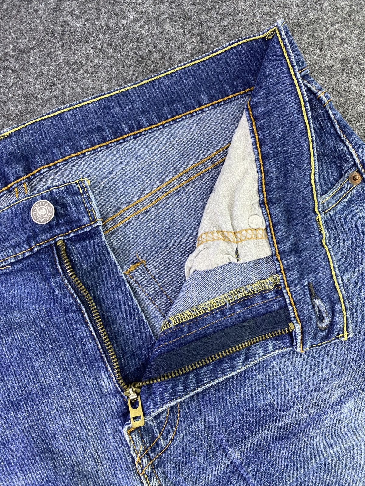 Levi's Vintage Levi's 527 Blue Wash Jeans - J842 Size 36" / US 14 / IT 50 - 3 Thumbnail