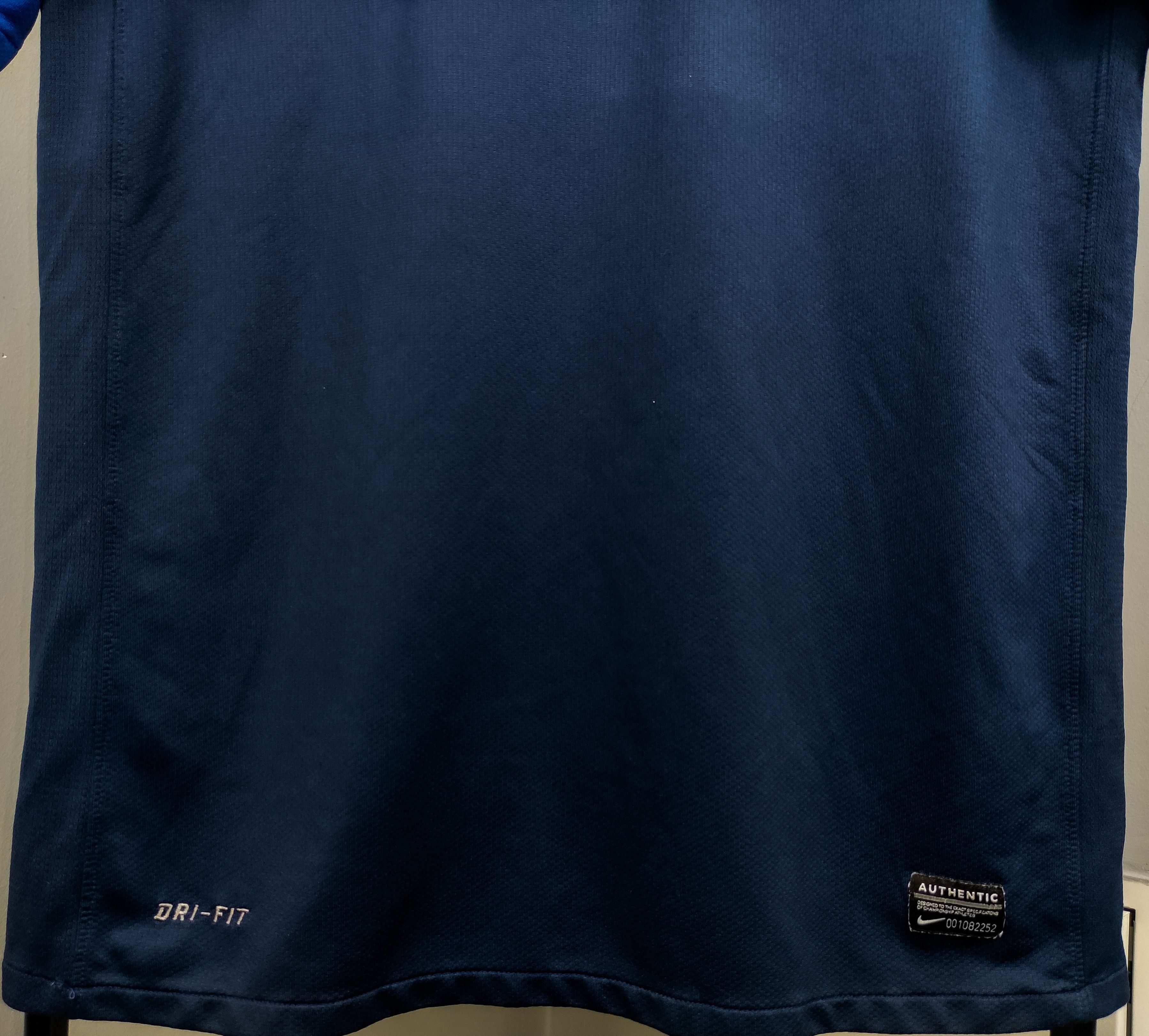 Nike Australia 2010 2011 Nike Away Shirt Kit Jersey Sydney Size US M / EU 48-50 / 2 - 6 Thumbnail