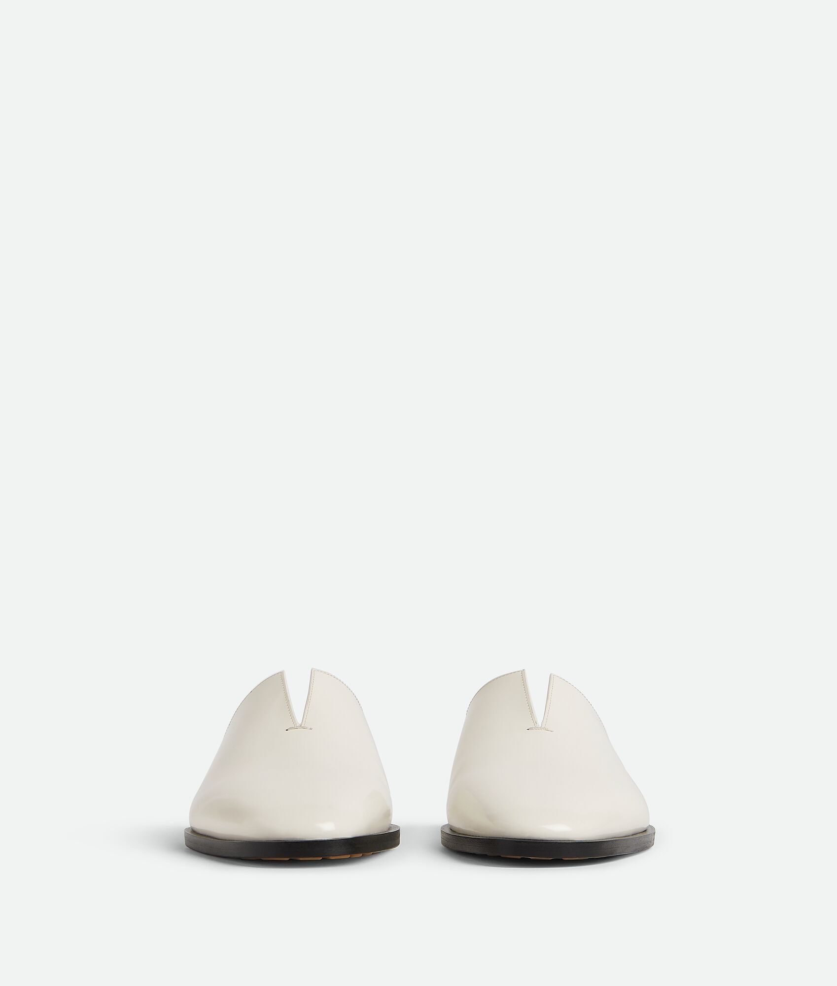 Bottega Veneta o1orln1025 Cha-Cha Slippers in White Size US 7 / IT 37 - 2 Thumbnail