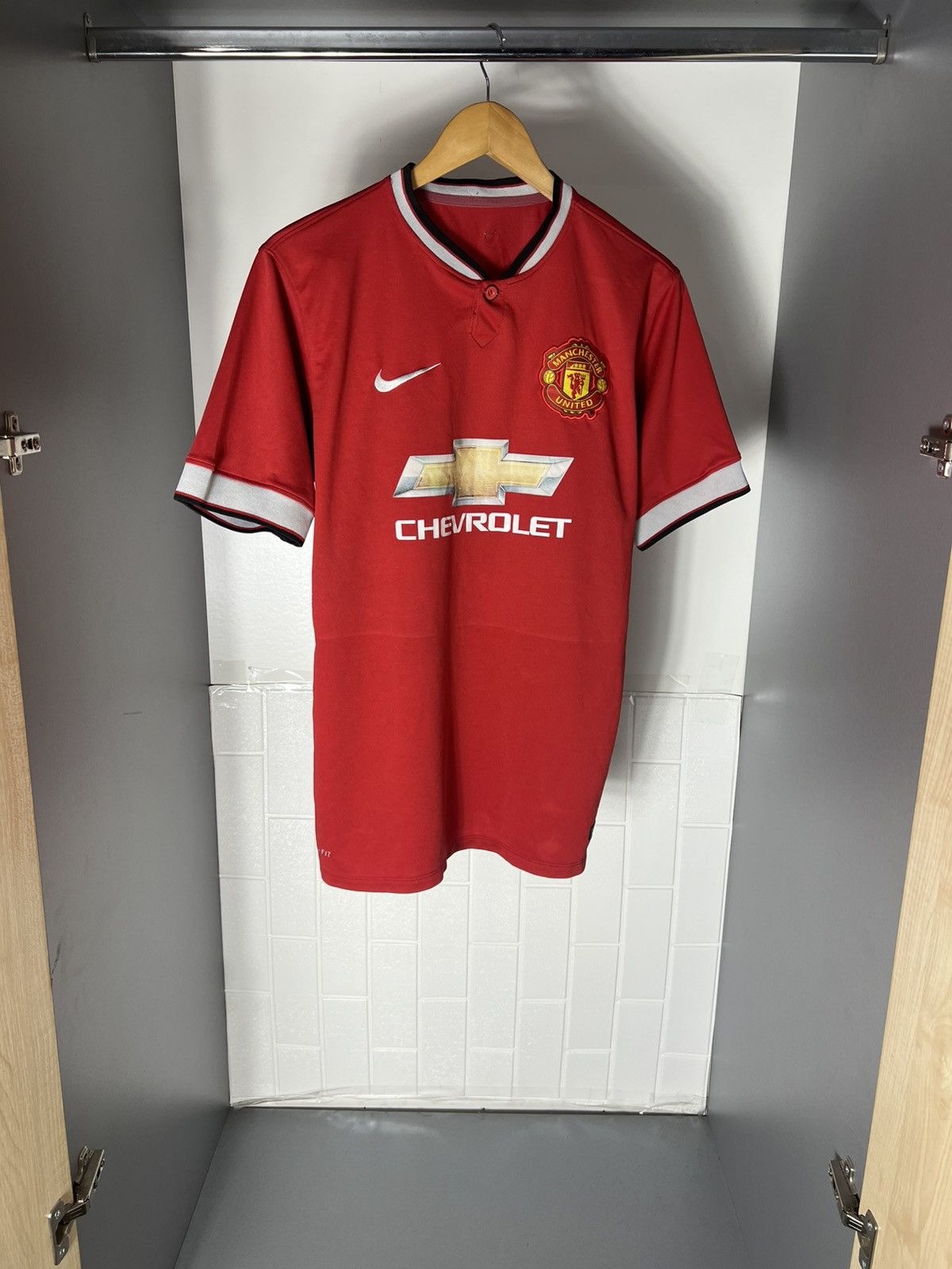 Nike VINTAGE NIKE FC MANCHESTER UNITED ENGLAND SOCCER JERSEY Y2K Size US XL / EU 56 / 4 - 3 Thumbnail