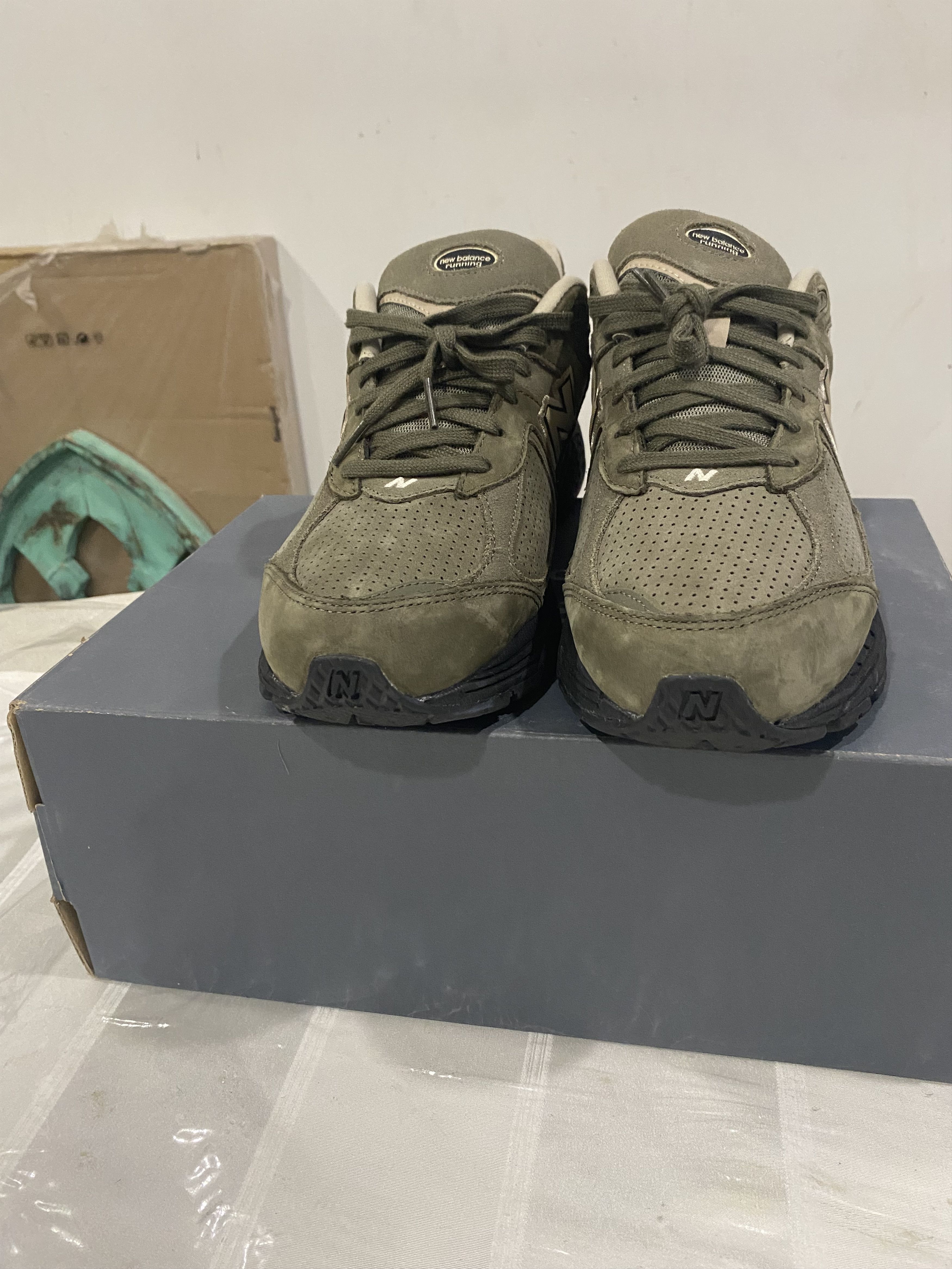 New Balance New Balance 2002R Size US 11 / EU 44 - 2 Thumbnail