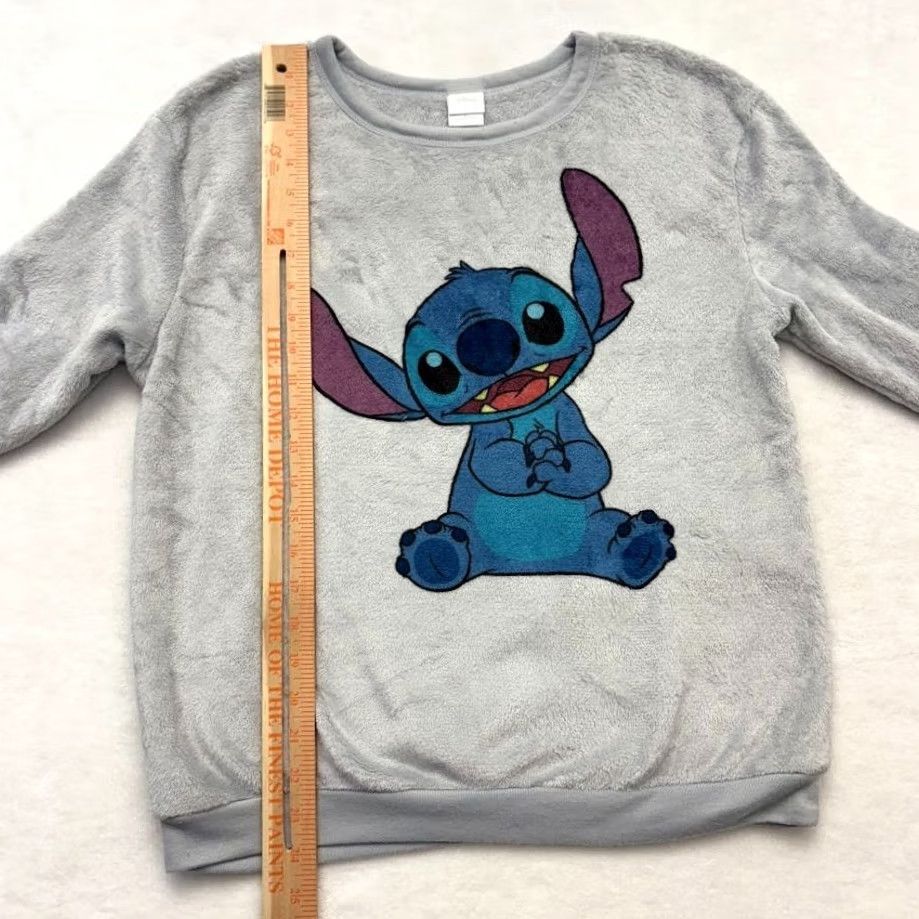Disney Disney Lilo & Stitch Sweatshirt Gray Size M Graphic Crewneck Cozy Plush Stitch Women Size S / US 4 / IT 40 - 8 Thumbnail