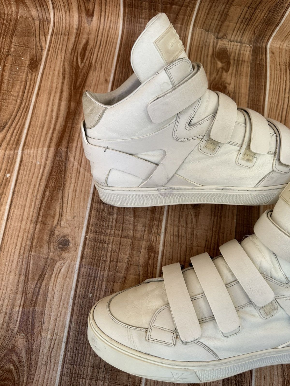Louis Vuitton Louis Vuitton White Leather 4 Straps Boxing Sneaks Size US 11 / EU 44 - 12 Thumbnail