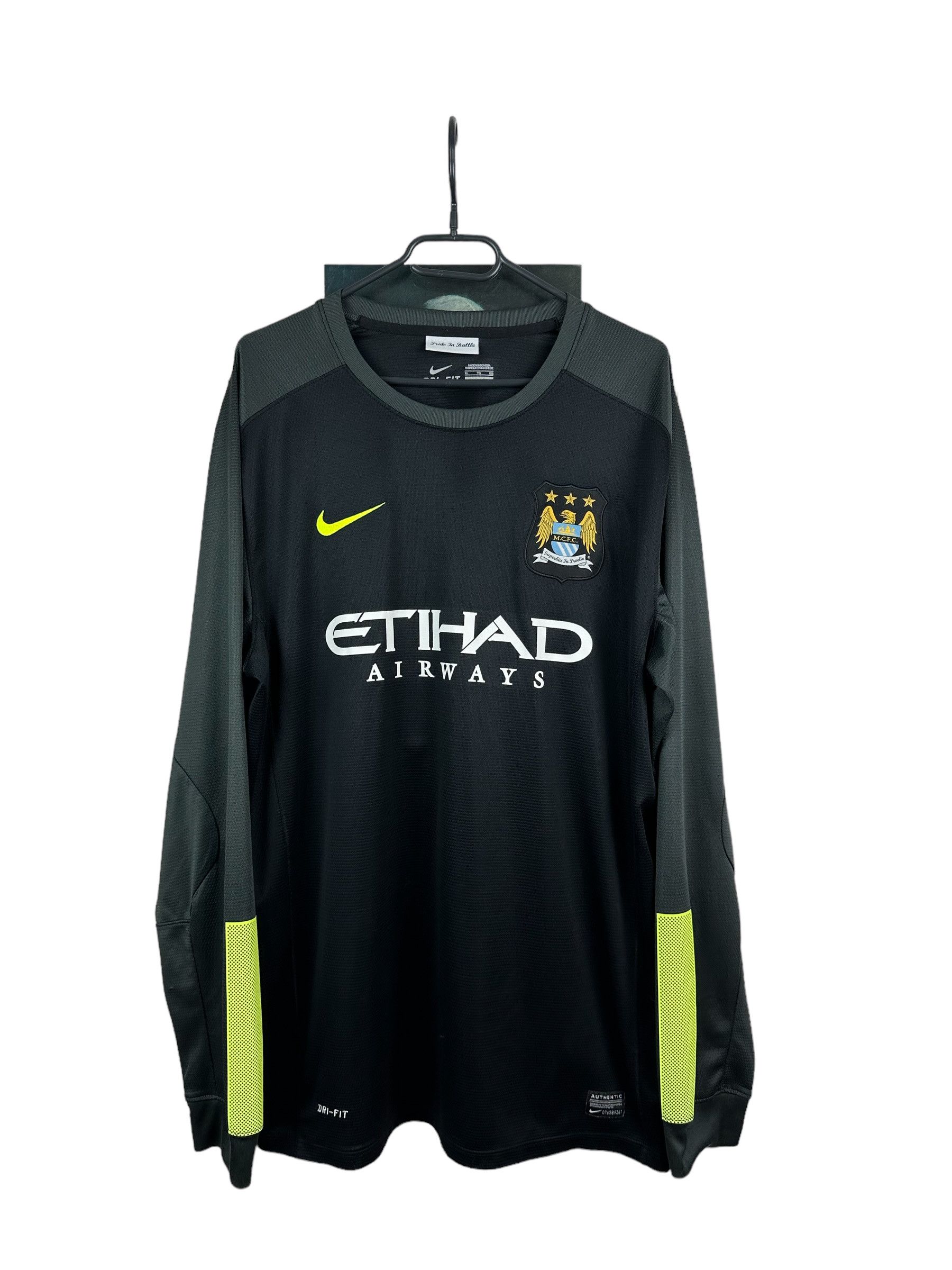 Nike Manchester City football shirt 2013 Long Sleeve Nike Jersey Size US XL / EU 56 / 4 - 1 Thumbnail