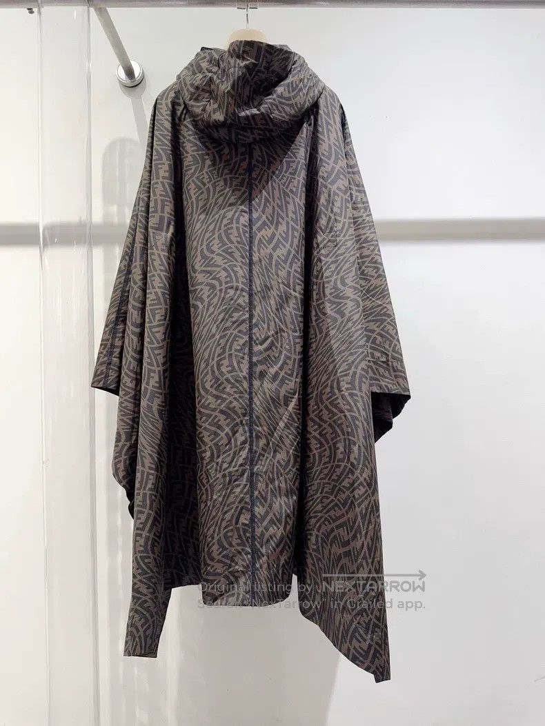 Fendi Fendi size 100*154cm Cloak Jacket Size ONE SIZE - 3 Thumbnail