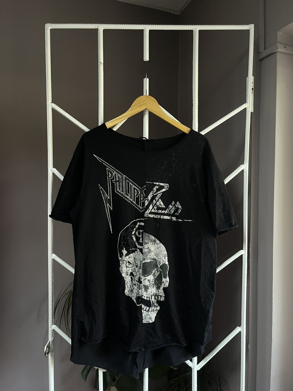 Designer × Philipp Plein RARE Philipp Plein Avant Garde Y2K Tee Size US XL / EU 56 / 4 - 1 Thumbnail