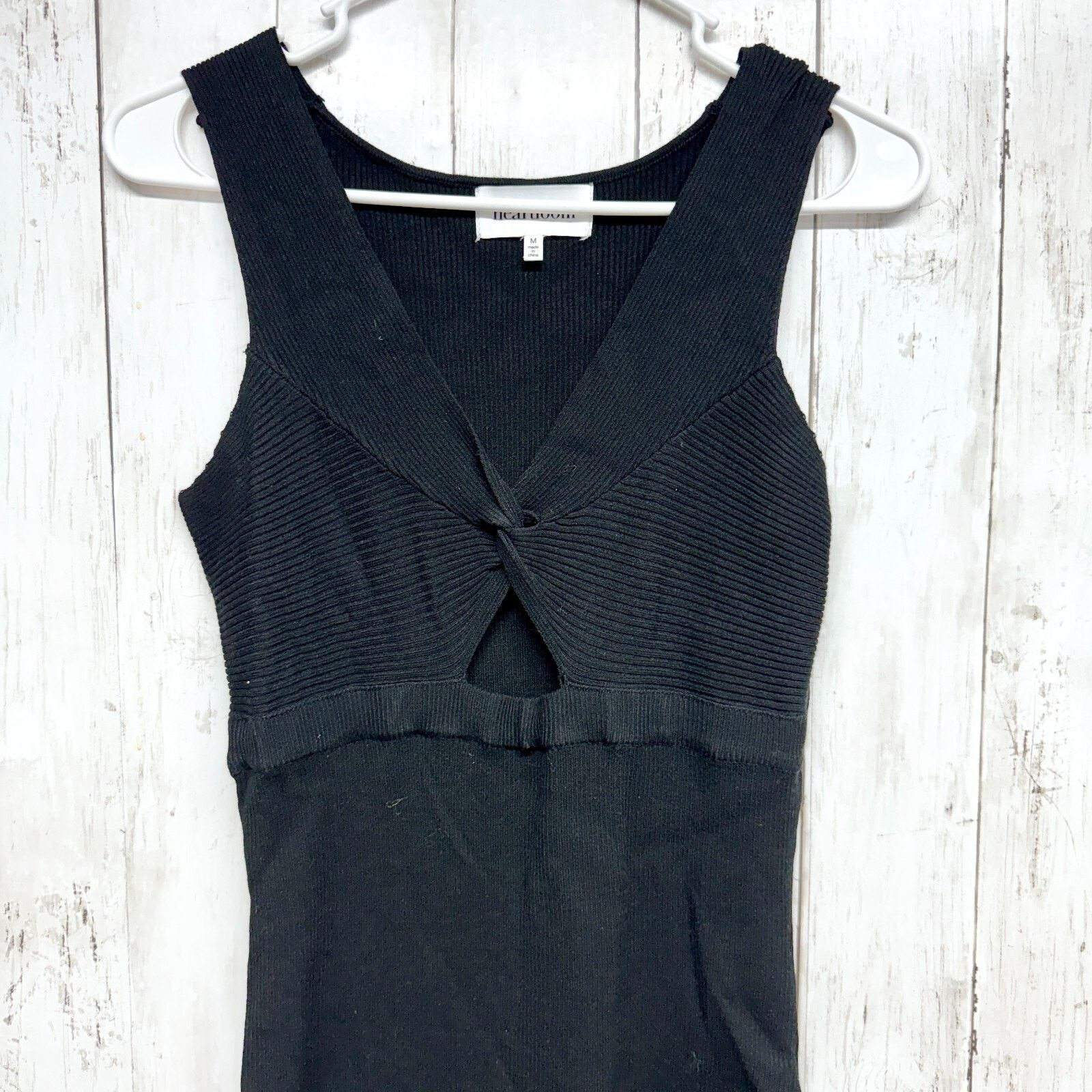 Heartloom Heartloom Dress Medium Black Ribbed Vneck Sleeveless Midi Size M / US 6-8 / IT 42-44 - 2 Thumbnail