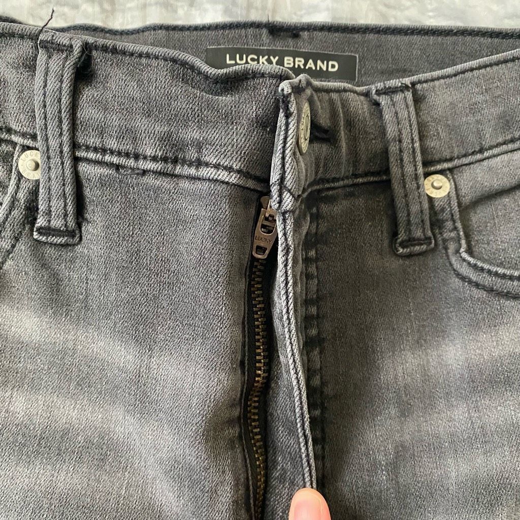 Lucky Brand Lucky Brand women 2 cotton blend uni fit skinny ankle jeans Size 26" / US 2 / IT 38 - 4 Thumbnail