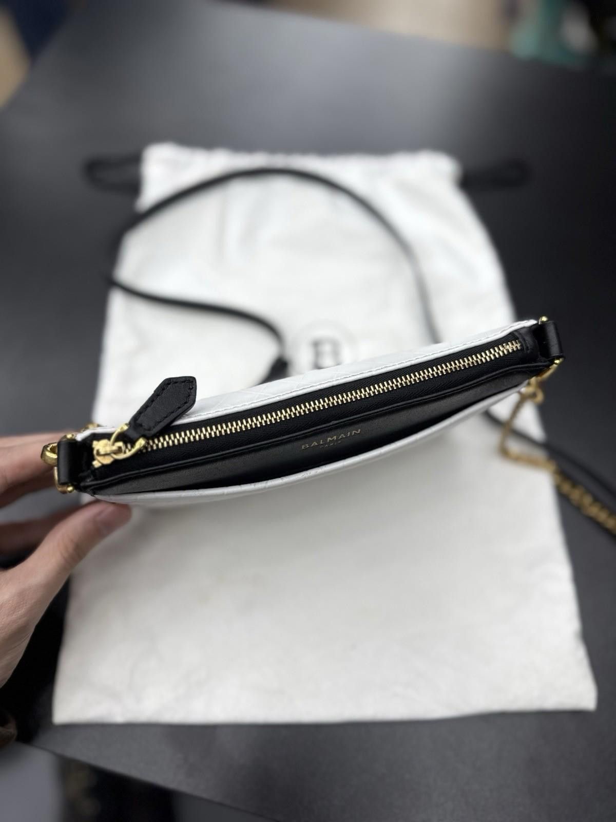 Balmain Authentic Balmain Leather White Crossbody Bag Chain Strap Size ONE SIZE - 9 Thumbnail
