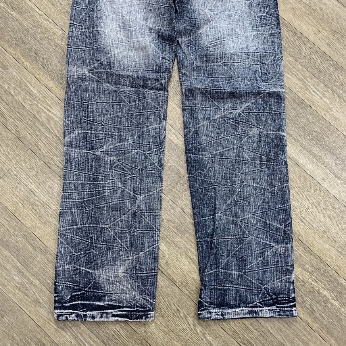 If Six Was Nine × Japanese Brand × Le Grande Bleu (L.G.B.) CRAZY Y2K Original Jeans Distressed Faded Acid Wash Jeans Size US 28 / EU 44 - 10 Thumbnail