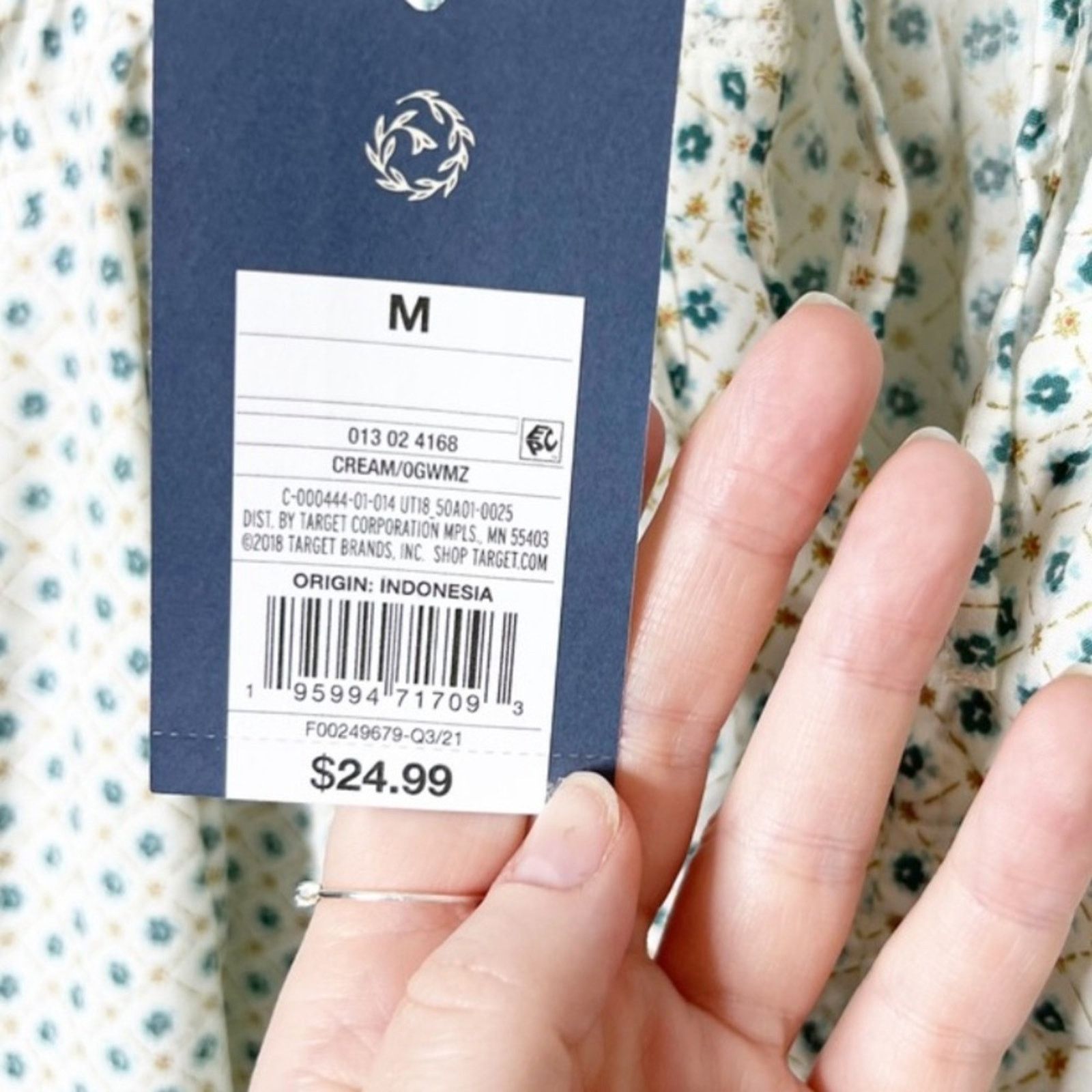 Target Basics New with Tag Universal Thread Women's Floral Blouse Size M / US 6-8 / IT 42-44 - 14 Thumbnail