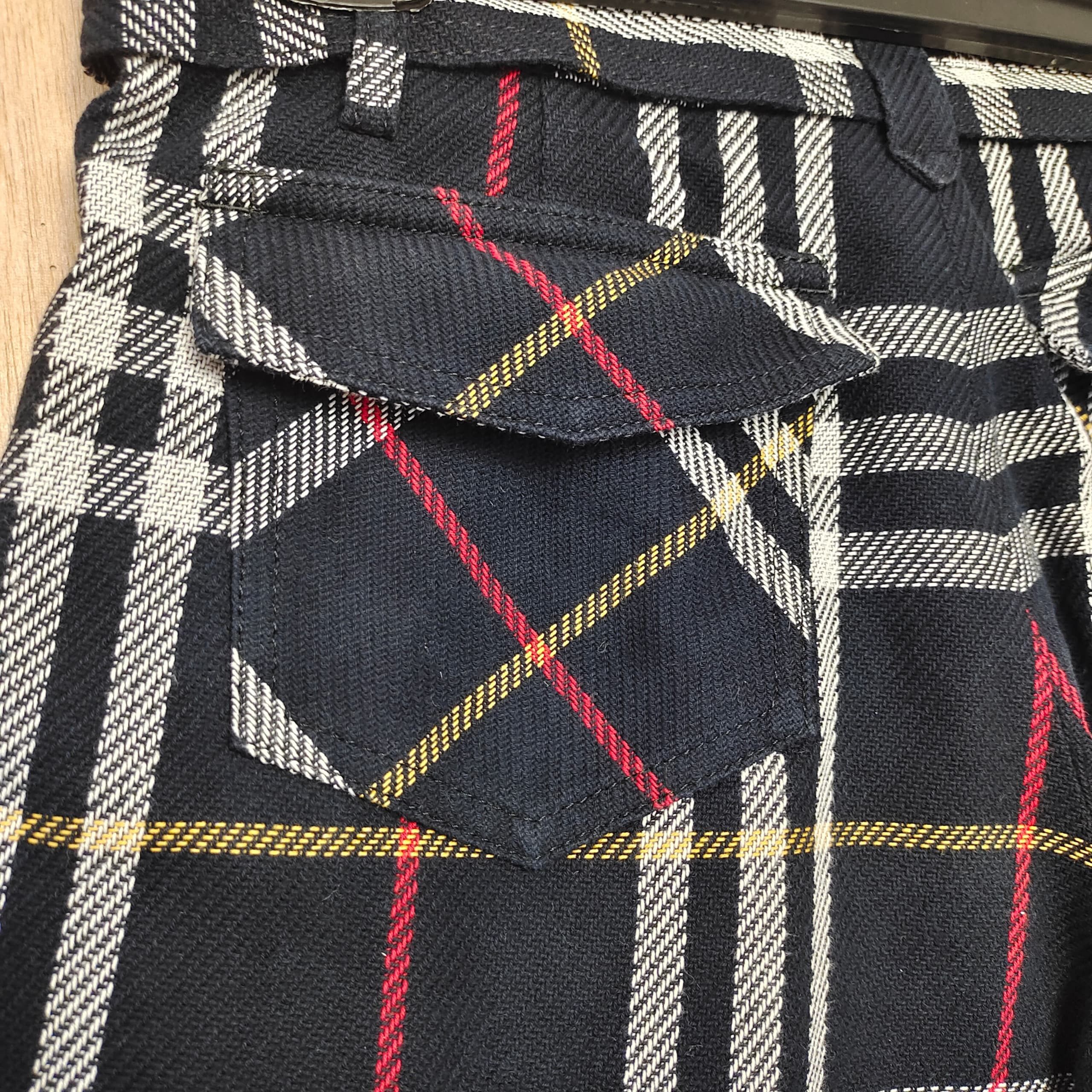 Burberry × Gosha Rubchinskiy BURBERRY BLUE LABEL NOVA CHECK HIGH WAIST MINI SHORT PANTS Size 28" / US 6 / IT 42 - 5 Thumbnail