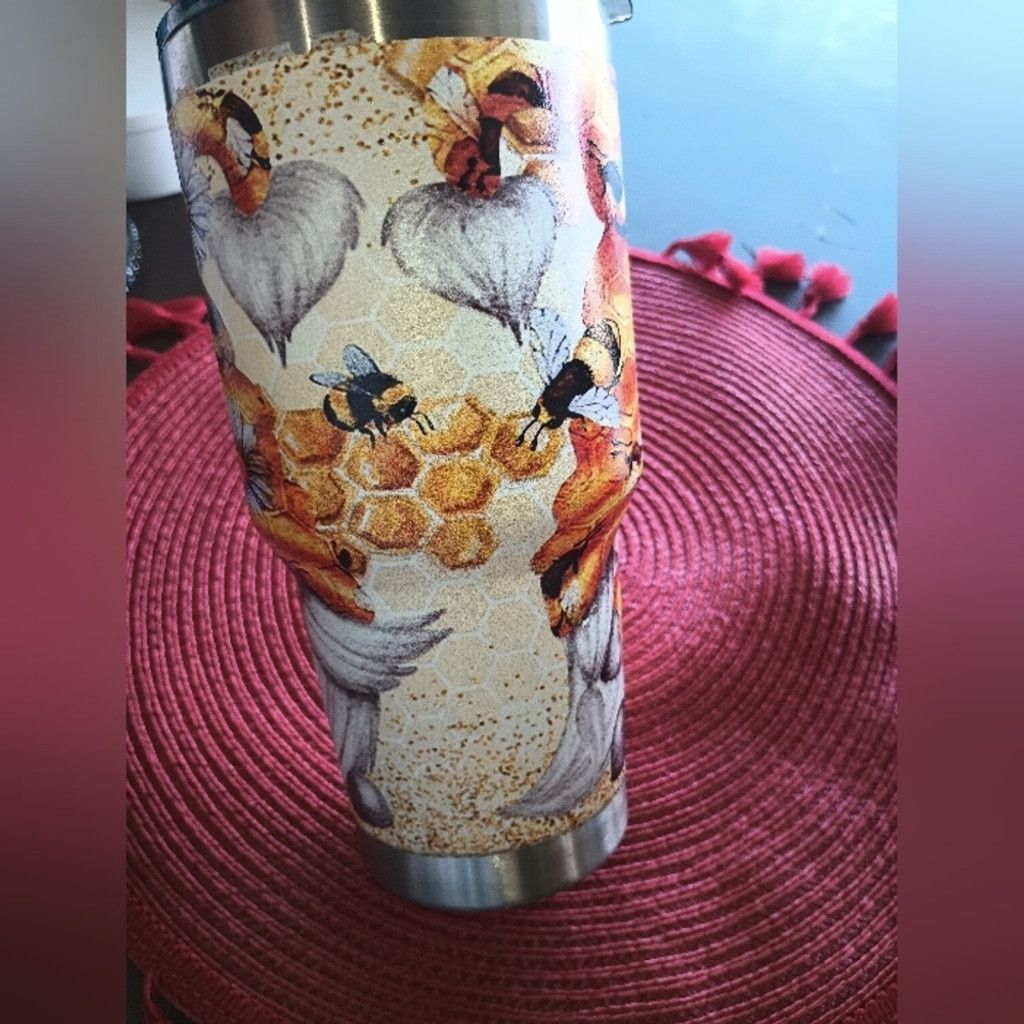 The Unbranded Brand Honey bee gnome Size ONE SIZE - 3 Thumbnail