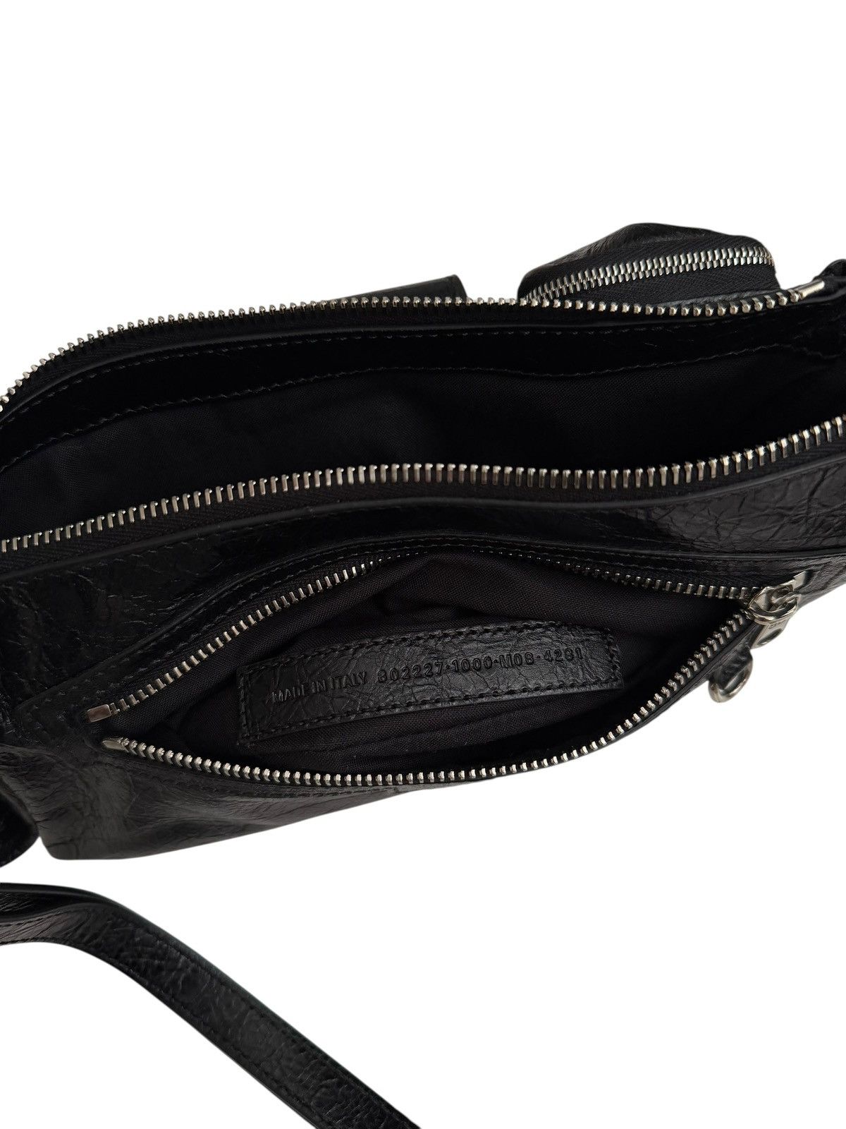 Balenciaga Superbusy Mini XS Black Hobo Bag Size ONE SIZE - 8 Thumbnail
