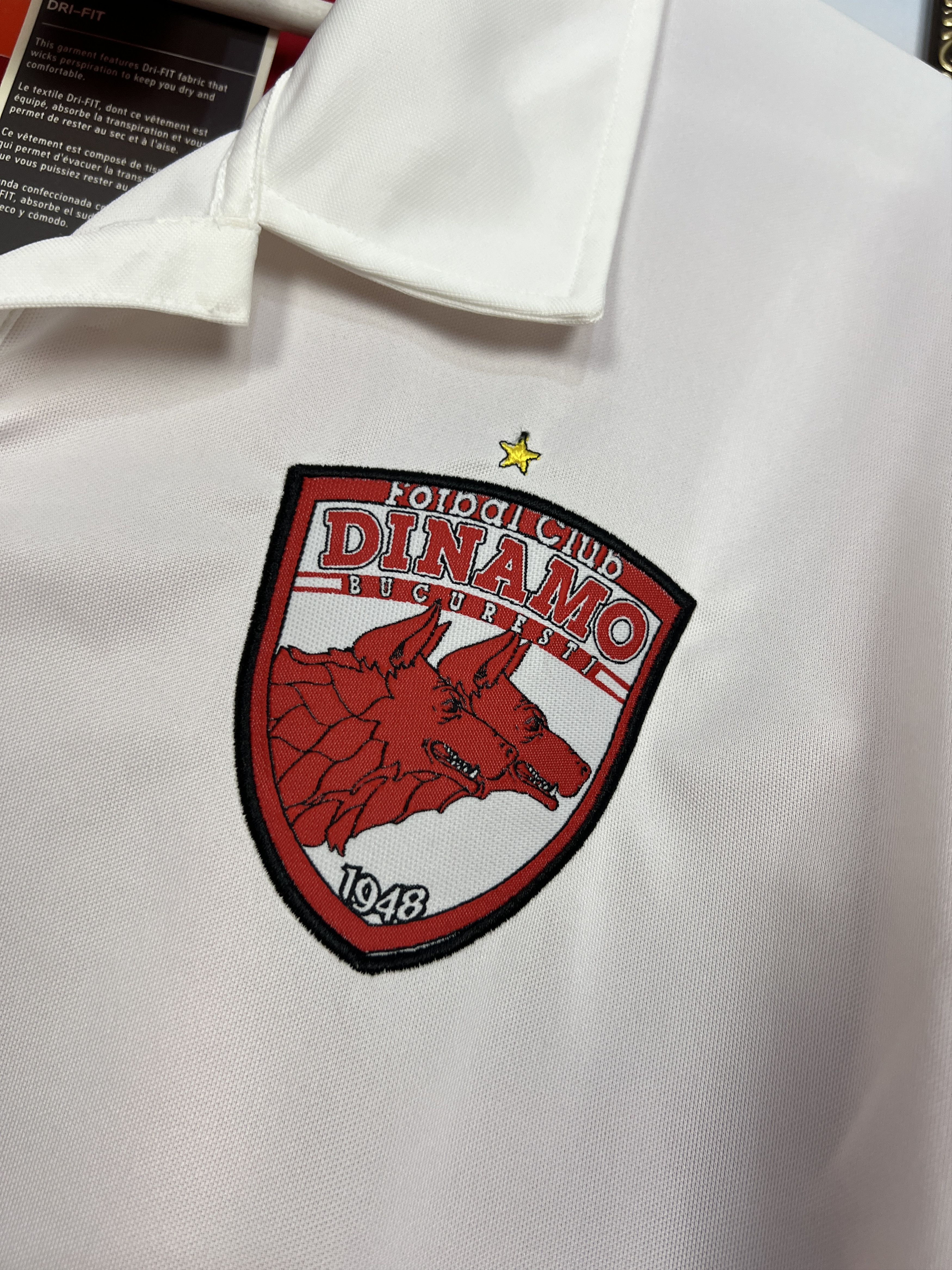 Nike Dynamo Bucharest Home football shirt 2008 Soccer Nike Jersey Size US XL / EU 56 / 4 - 6 Thumbnail