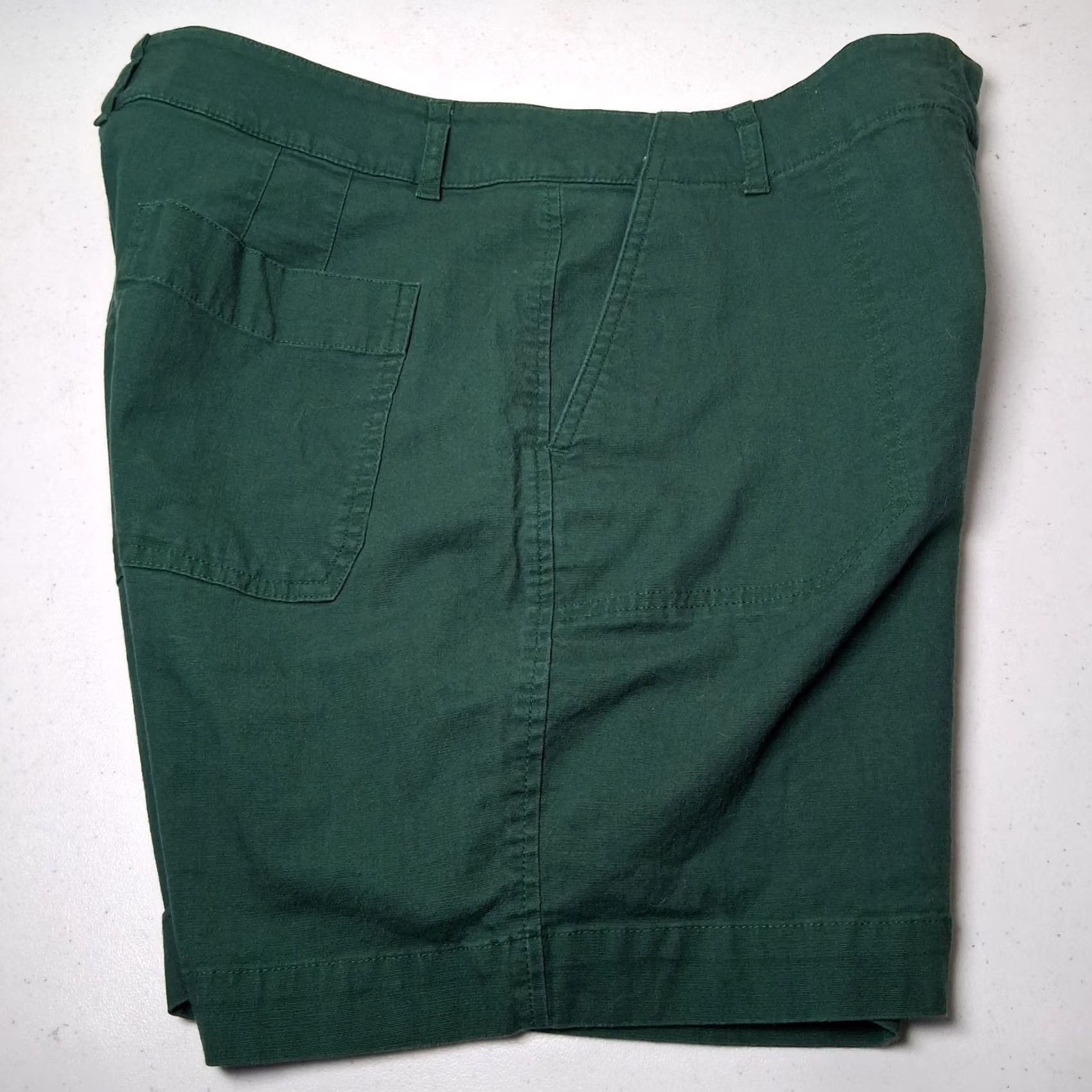 Talbots Talbots Bermuda Shorts Women Size 10 Green Cotton Blend Classic Preppy Size 32" / US 10 / IT 46 - 4 Thumbnail
