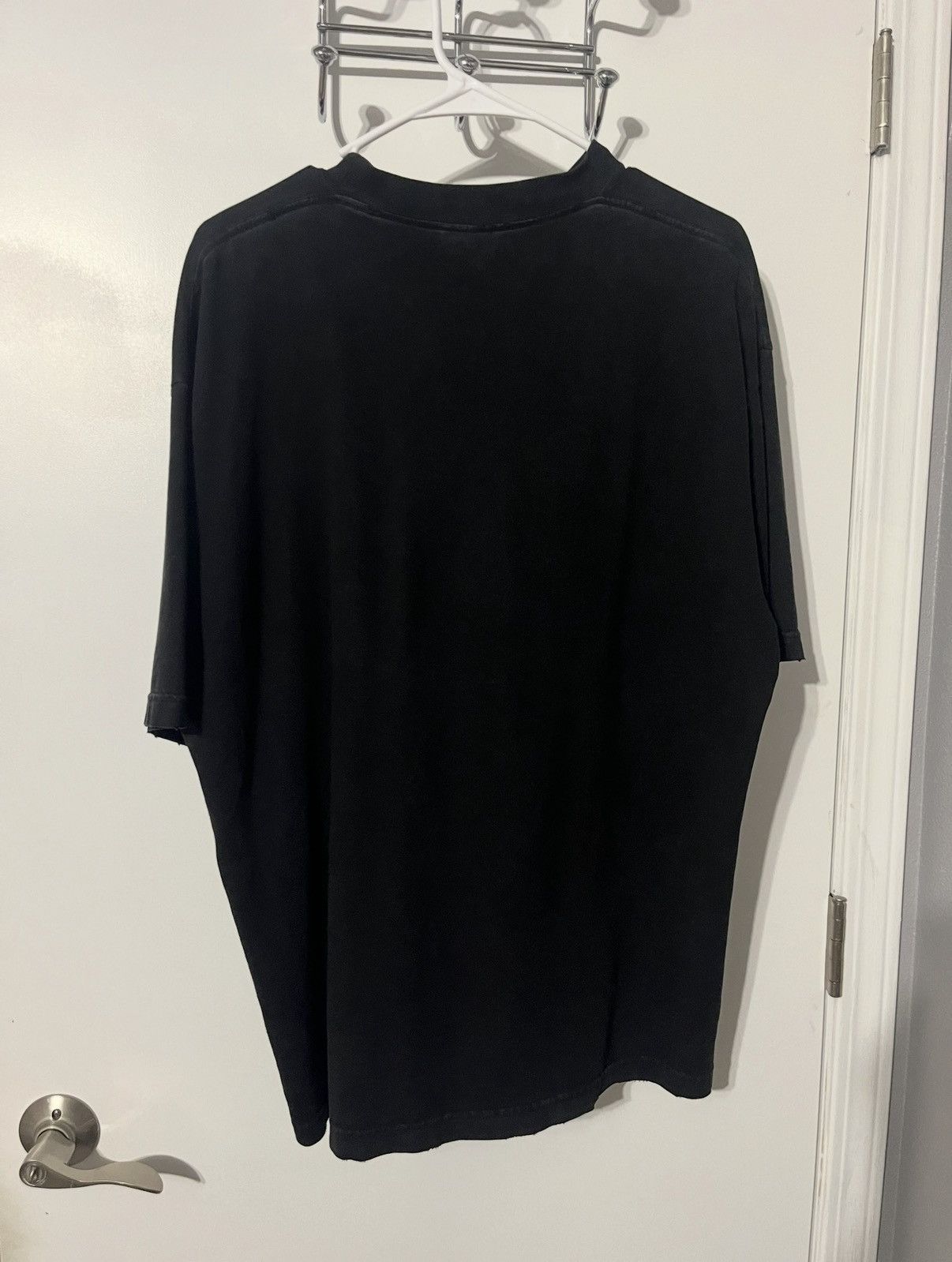 Balenciaga Balenciaga Be Different T-shirt Size US M / EU 48-50 / 2 - 2 Thumbnail