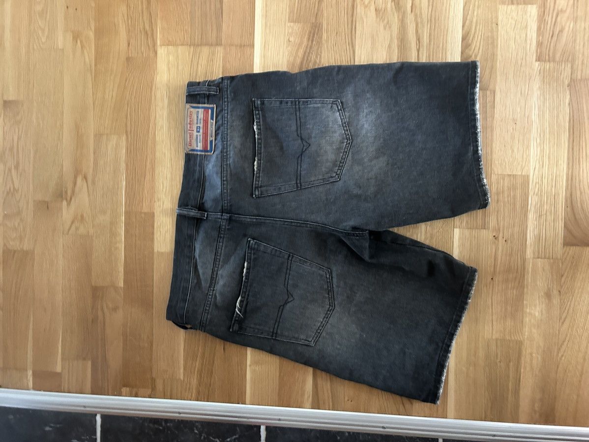 Diesel Deisel Jeans Short Size US 32 / EU 48 - 2 Thumbnail