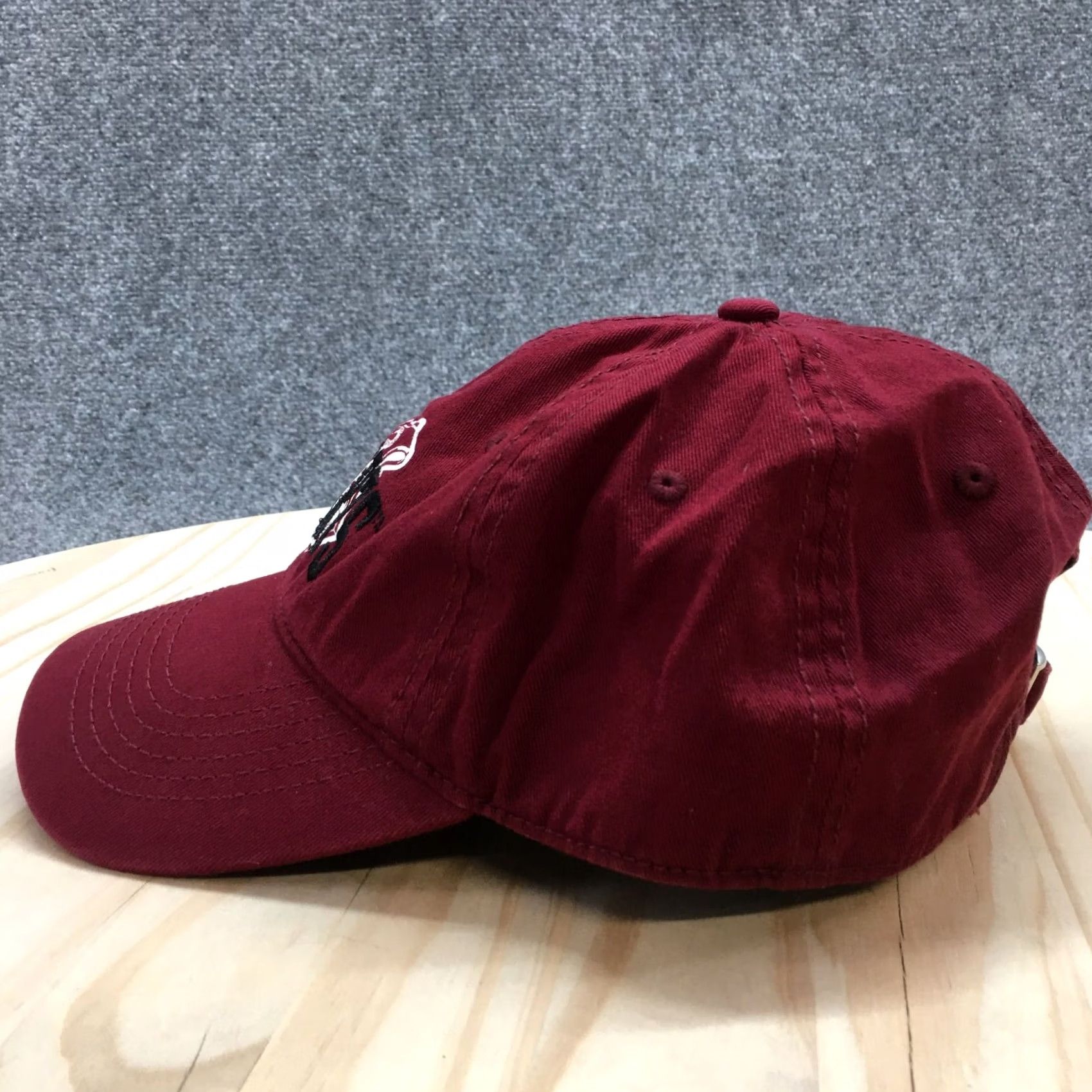 Vintage Hogwarts Harry Potter Baseball Hat Mens Red OS Curved Brim Embroidered Logo Size ONE SIZE - 5 Thumbnail