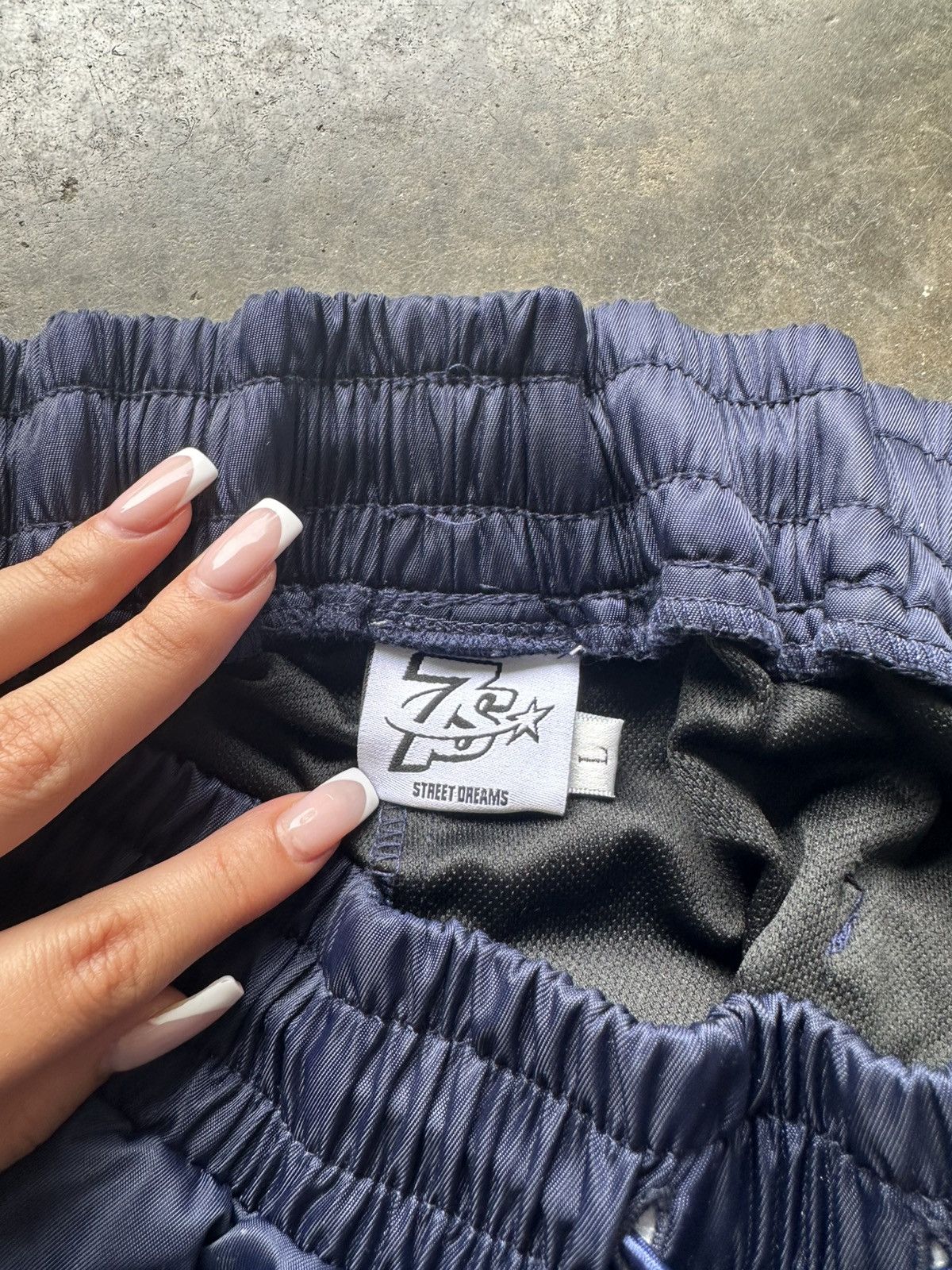 TRIPLE SEVENS Triple Sevens Navy Nylon Button Up Shorts Size US 34 / EU 50 - 3 Thumbnail