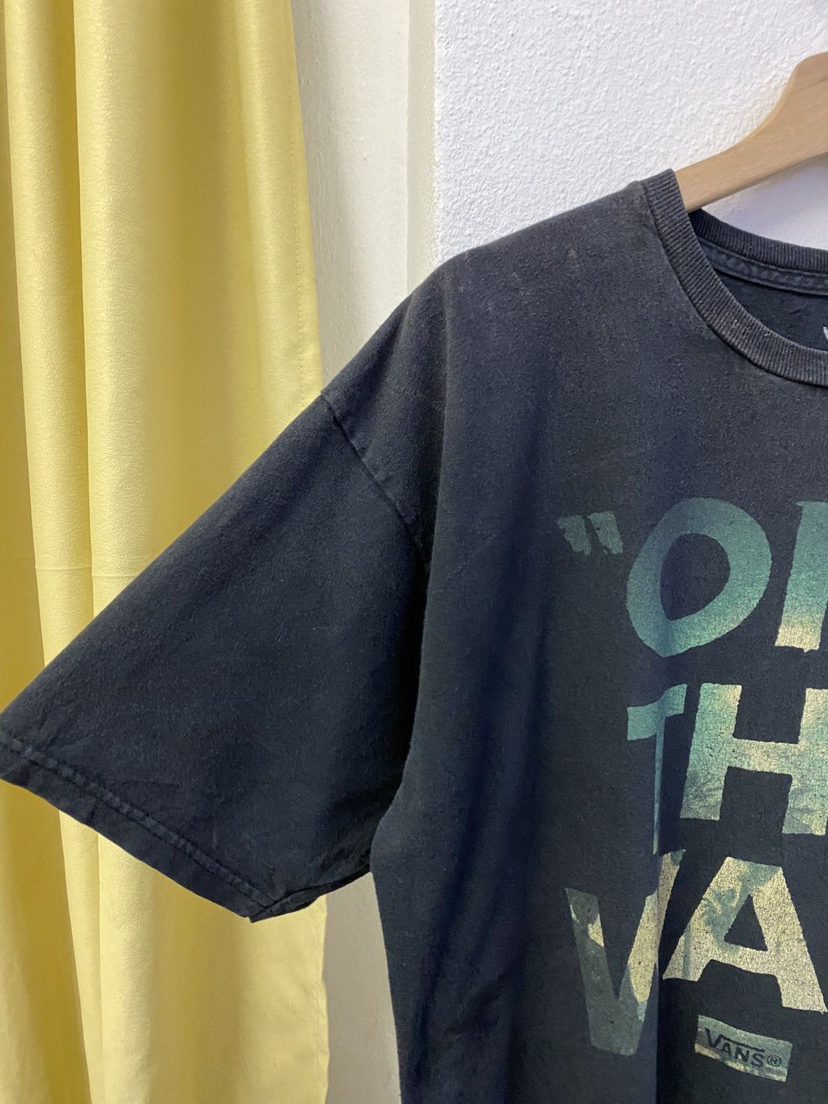 Vans × Vintage Vans Off The Wall Tee Size US L / EU 52-54 / 3 - 2 Thumbnail