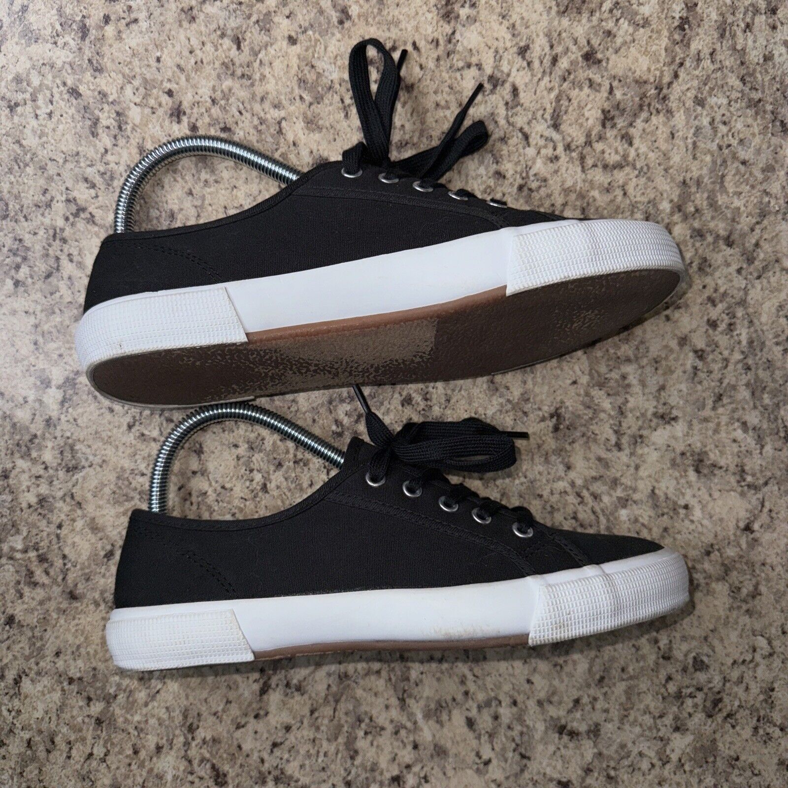 Old Navy Old Navy Canvas Sneakers Loafer Shoes Womens 8 Low Top Size US 8 / IT 38 - 7 Thumbnail