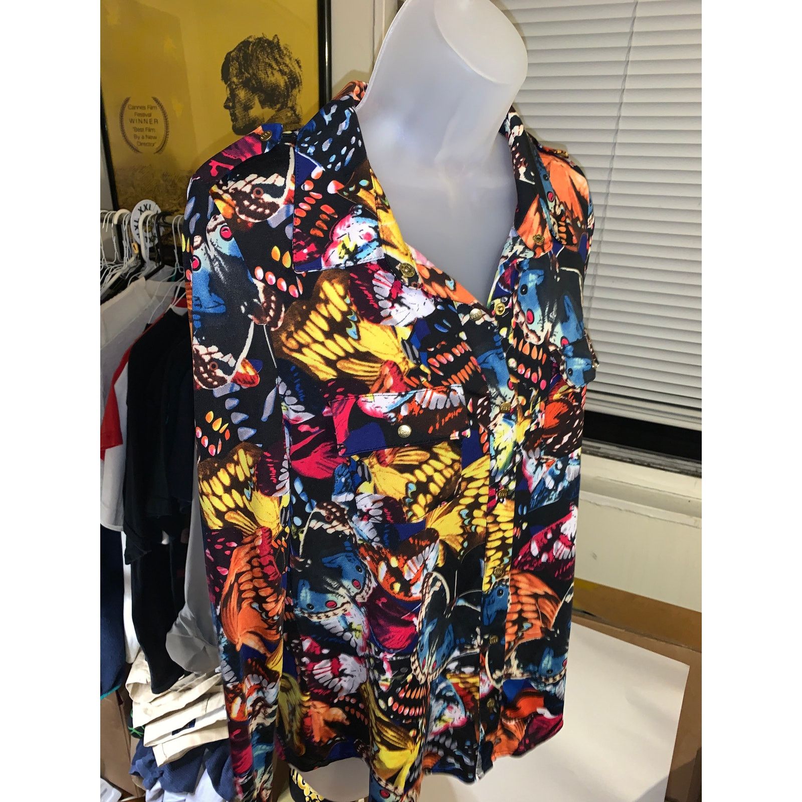Bcbgmaxazria BCBG Max Azria Butterfly Print Button Down Petites Large Y2K Size L / US 10 / IT 46 - 2 Thumbnail
