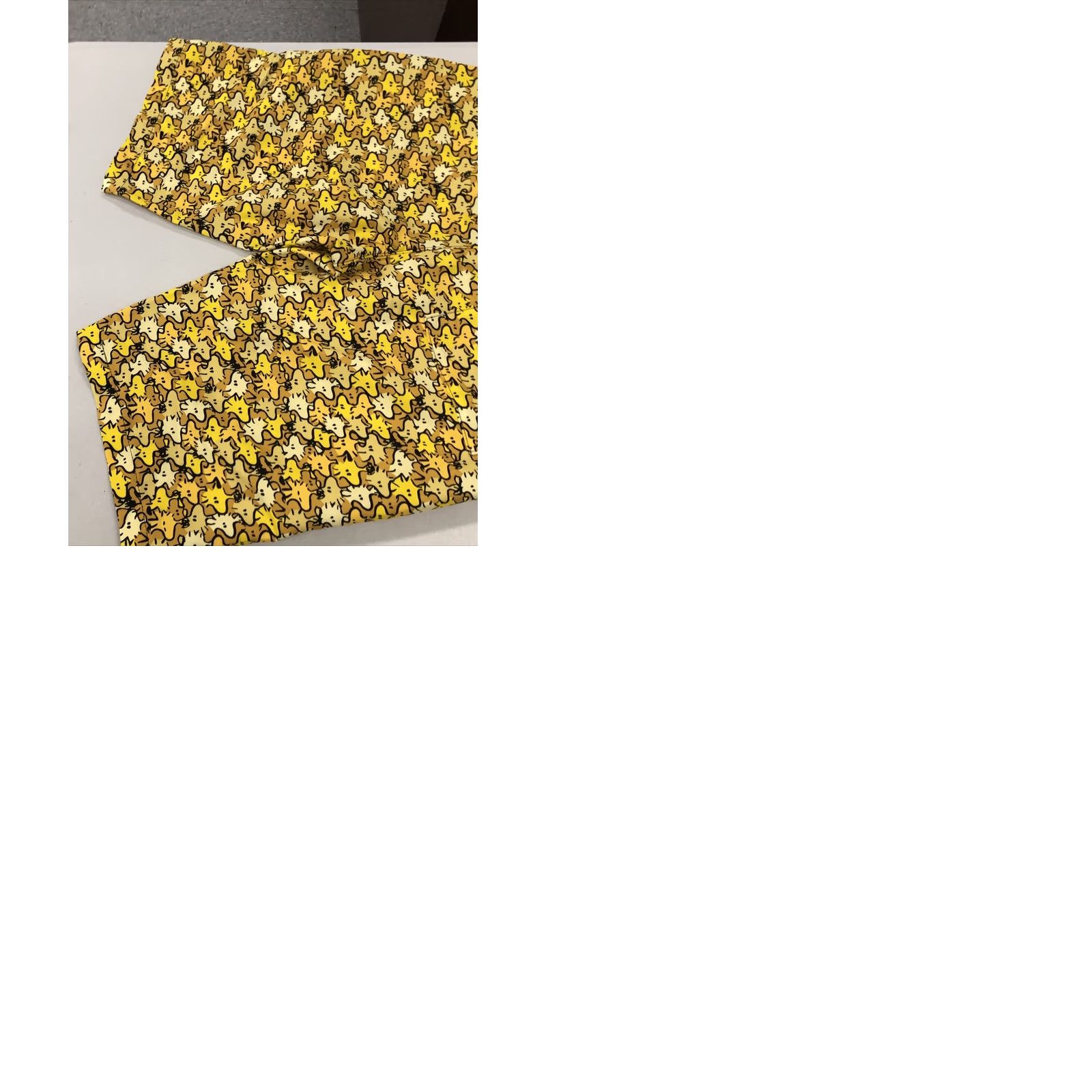 Converse Converse x Peanuts Shapes Woodstock Camo Men’s Long Shorts S Yellow Surf Skate Canvas Polyester 25 x 12 Mens Size US 29 - 9 Thumbnail