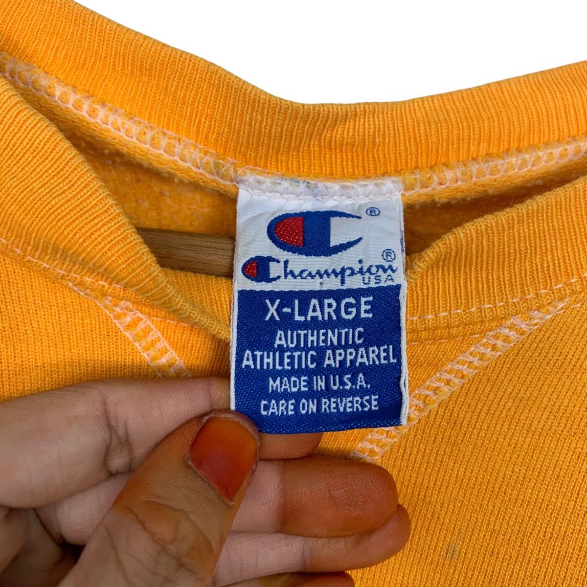 Champion Vintage Y2k CHAMPION Orange Crewneck Sweatshirt #3577-C163 Size US XL / EU 56 / 4 - 9 Thumbnail