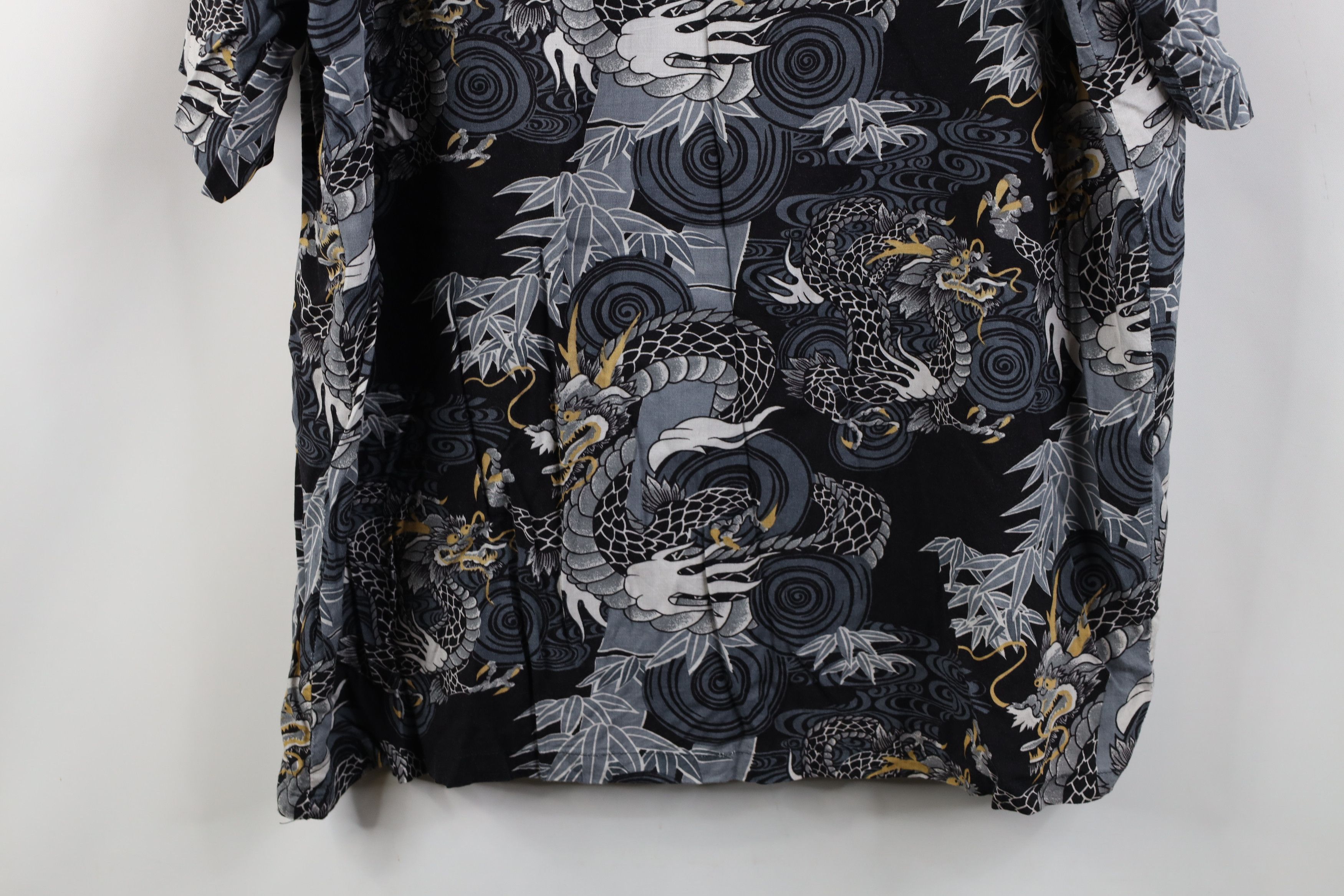 Vintage Vintage 90s Streetwear Gabardine Dragon Casino Button Shirt Size US XL / EU 56 / 4 - 12 Thumbnail