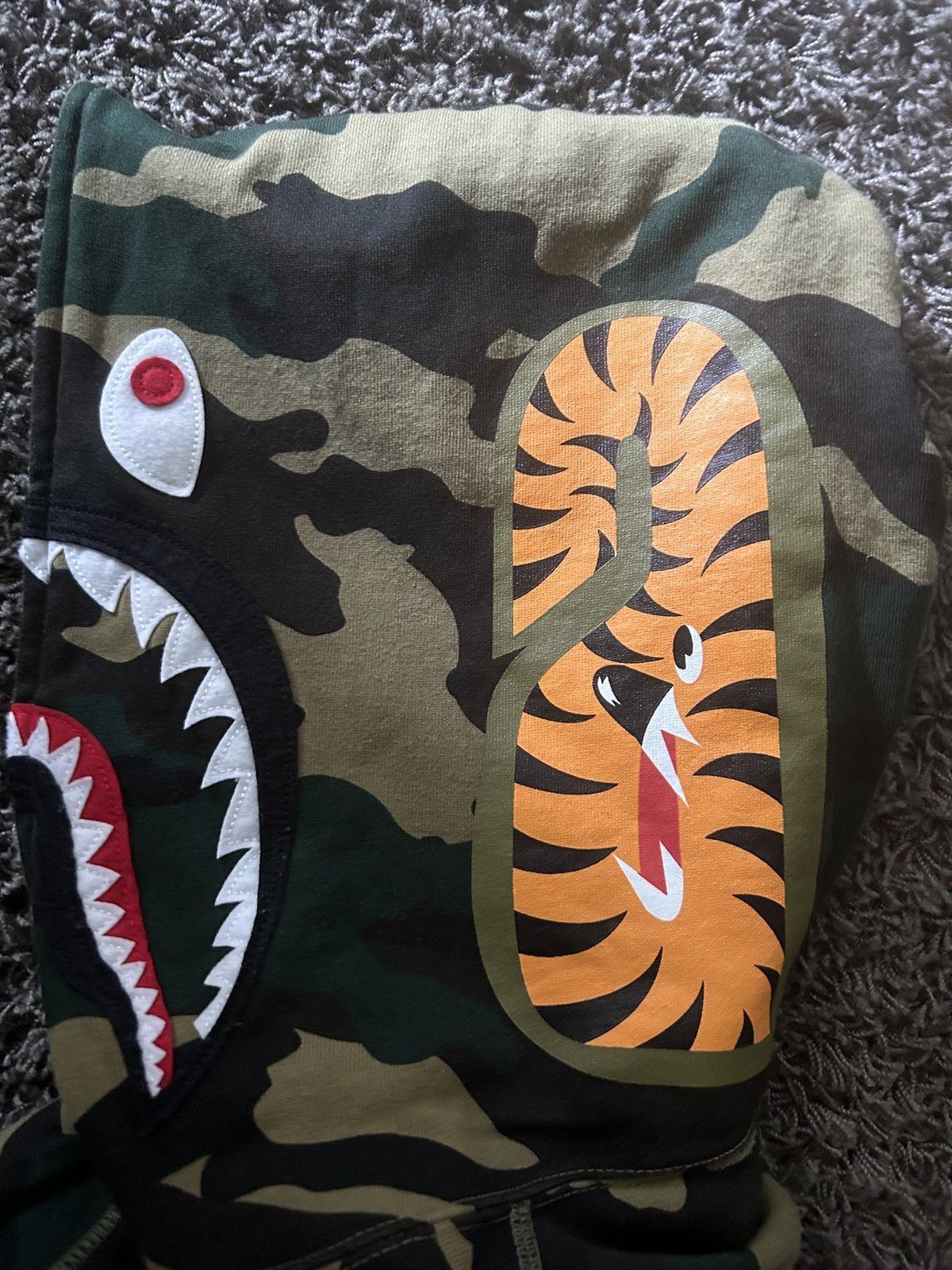 Bape Top Condition A Bathing Ape Classic Shark Zip Size US L / EU 52-54 / 3 - 11 Thumbnail