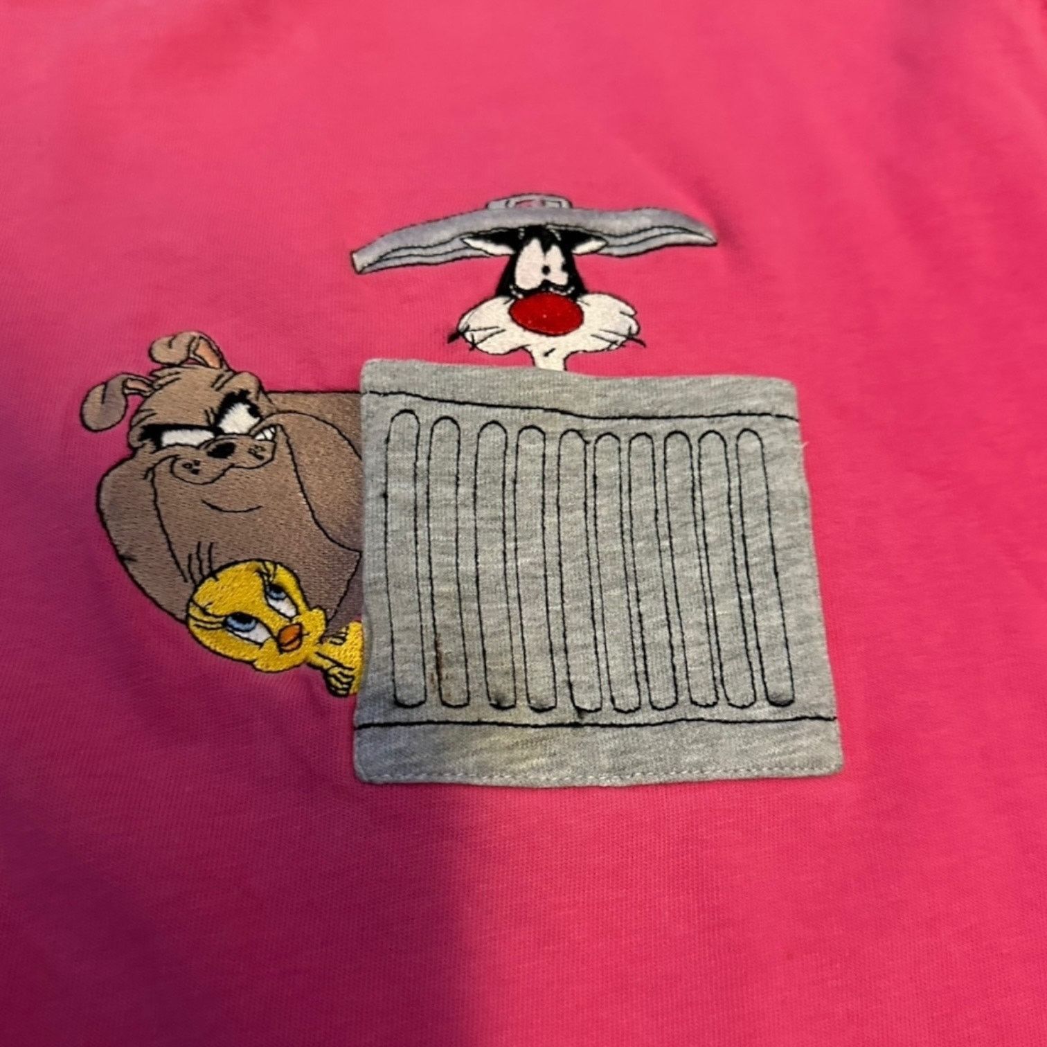 Other 1997 embroidered Warner bros looney tunes pink pocket shirt Size US L / EU 52-54 / 3 - 2 Thumbnail