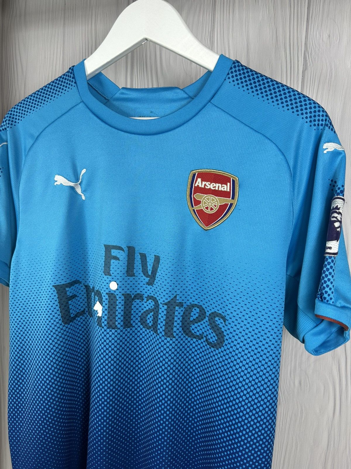 Puma Lacazette #9 Arsenal Jersey Away Football Shirt 2017/18 Size US M / EU 48-50 / 2 - 4 Thumbnail