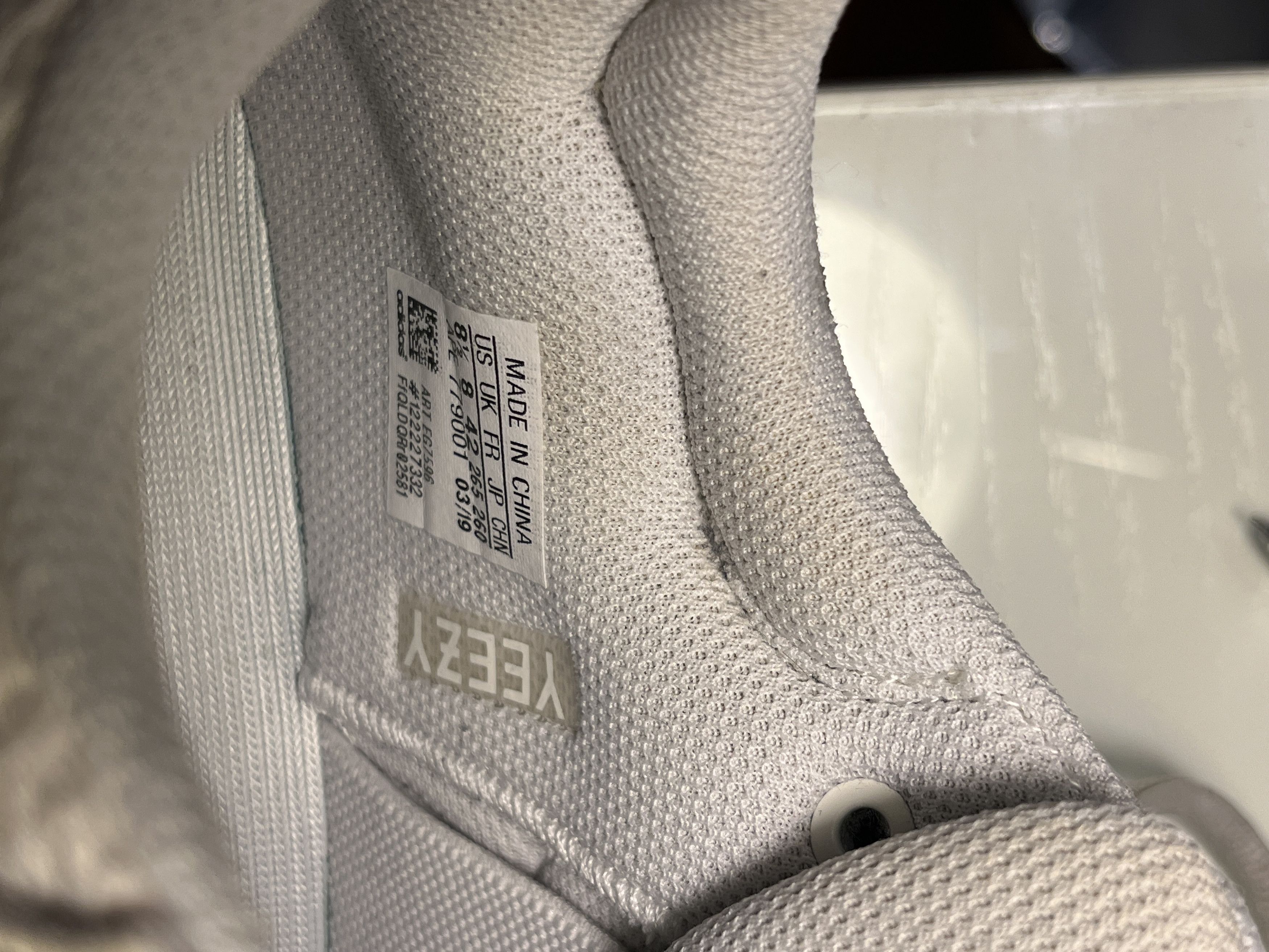 Yeezy Yeezy Boost 700 Analog Size US 9 / EU 42 - 11 Thumbnail