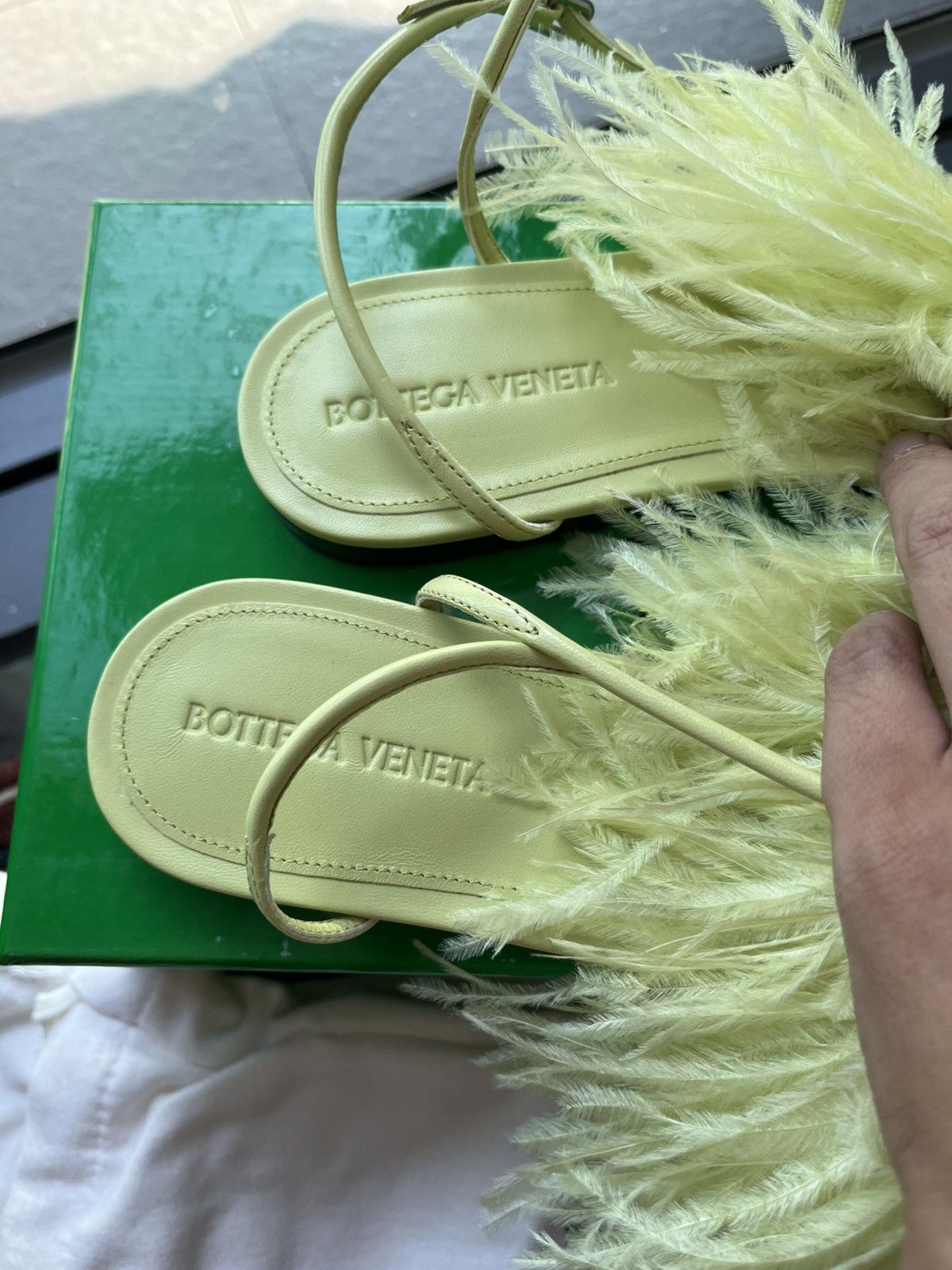 Bottega Veneta BNWB Bottega Veneta Feather Sandals EU38.5 Size US 8.5 / IT 38.5 - 5 Thumbnail