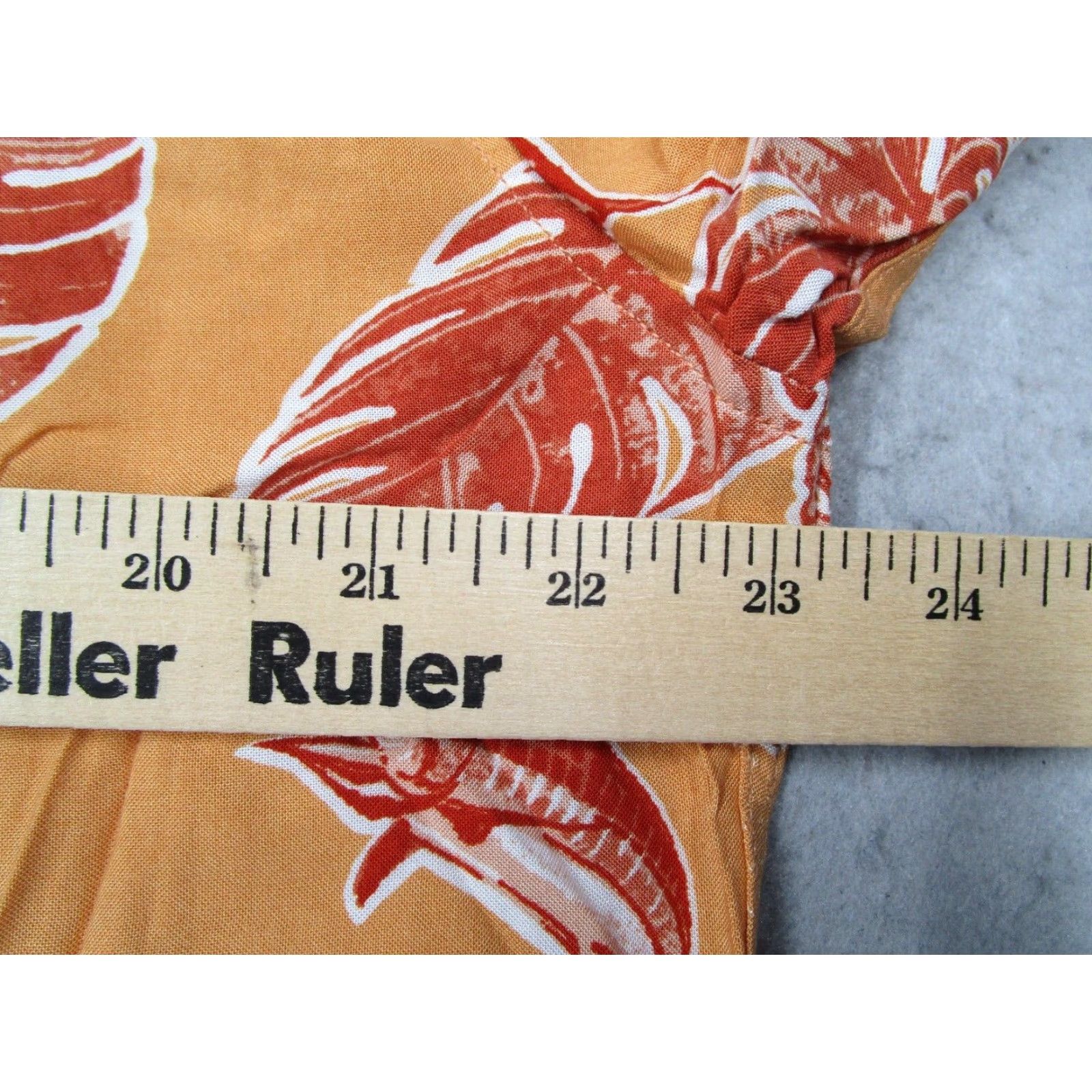Guy Harvey VINTAGE AFTCO Guy Harvey Men's Large orange floral Marlin Hawaiian shirt casual short sleeve button-up beach tropical summer Size US L / EU 52-54 / 3 - 7 Thumbnail