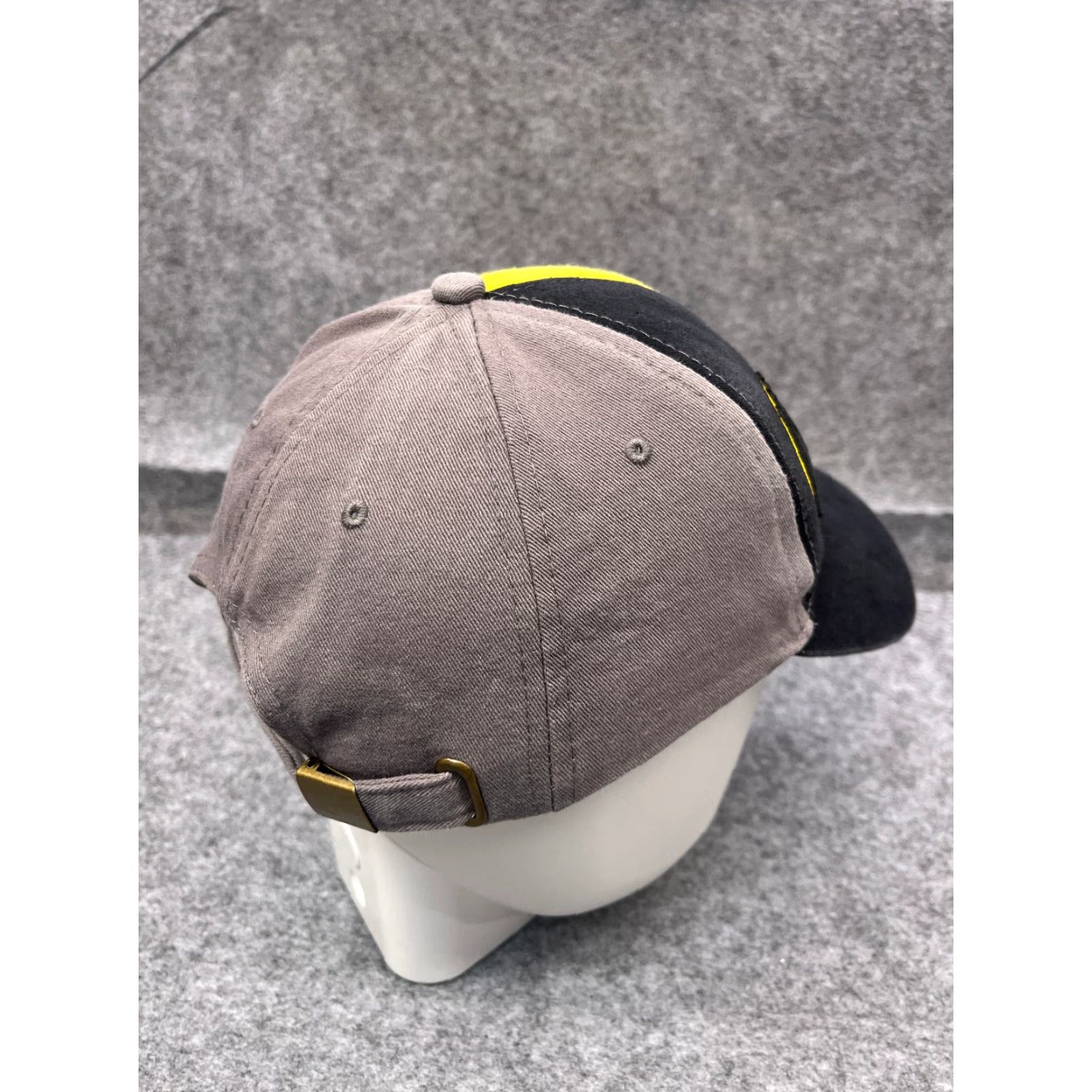 Vintage Six Flags Batman Hat Cap Strap Back Adult One Size Gray Black Yellow Polyester Size ONE SIZE - 7 Thumbnail