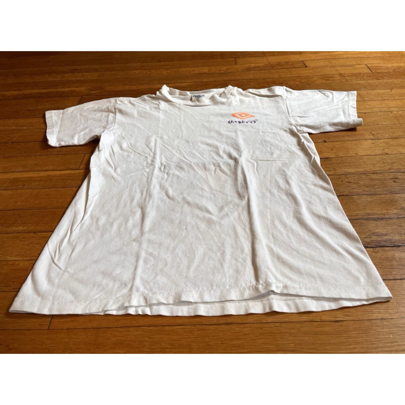 Umbro VINTAGE Umbro Shirt Men’s M White 90s Graphic Print Logo Short Sleeve Crew Neck Cotton Jersey Men Size US M / EU 48-50 / 2 - 3 Thumbnail