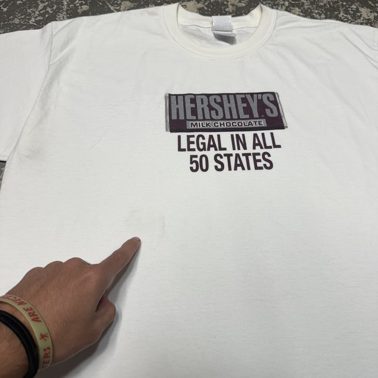Vintage Vintage Hershey’s Milk Chocolate Legal In All 50 States Fun Size US XL / EU 56 / 4 - 5 Thumbnail