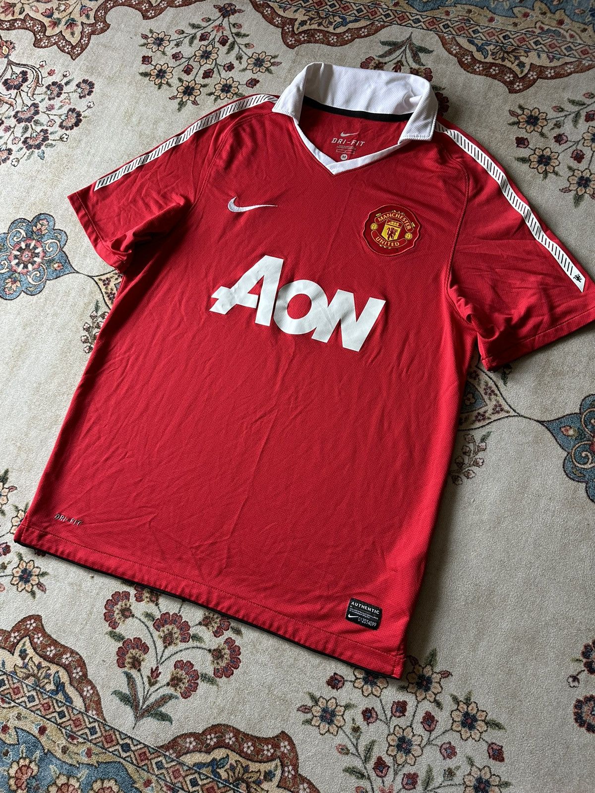 Nike Vintage Nike 2010 Manchester United Soccer Jersey Size US M / EU 48-50 / 2 - 2 Thumbnail