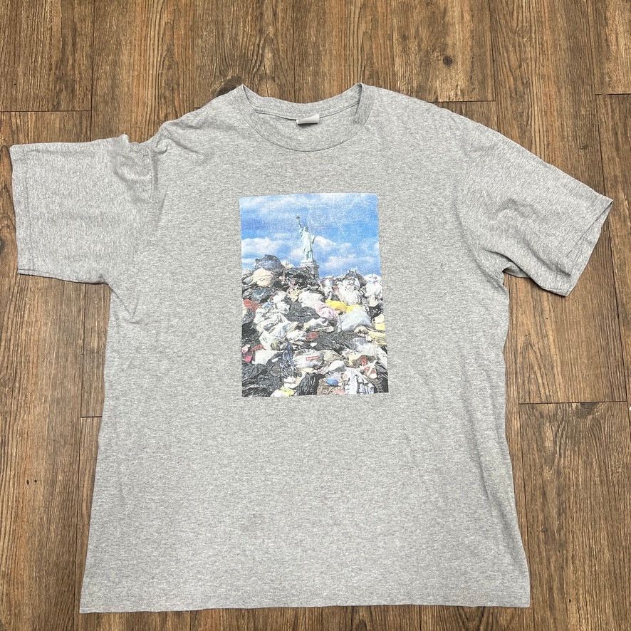 Supreme Supreme Trash Tee Heather Grey Size US L / EU 52-54 / 3 - 1 Preview